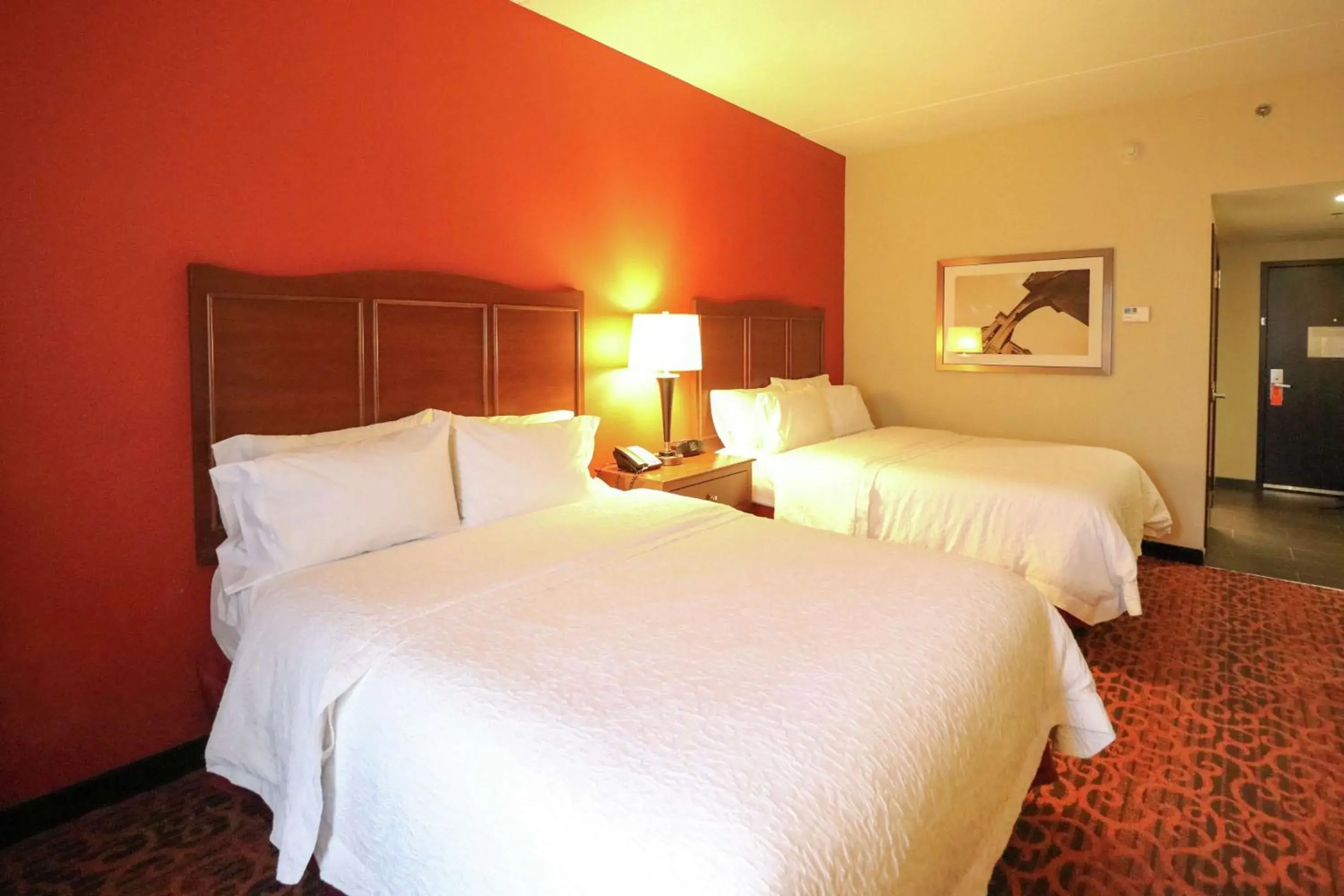 King Room - Hearing Access/Non-Smoking in Hampton Inn Columbus-South King Room - Hearing Access/Non-Smoking in Hampton Inn Columbus-South