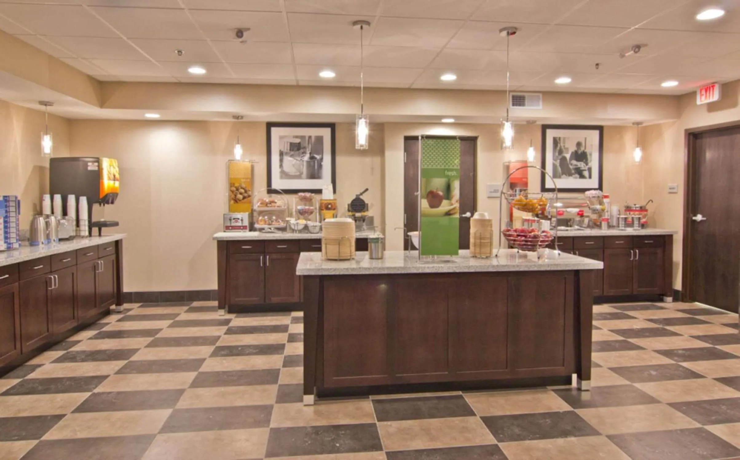Restaurant/places to eat in Hampton Inn Columbus-South