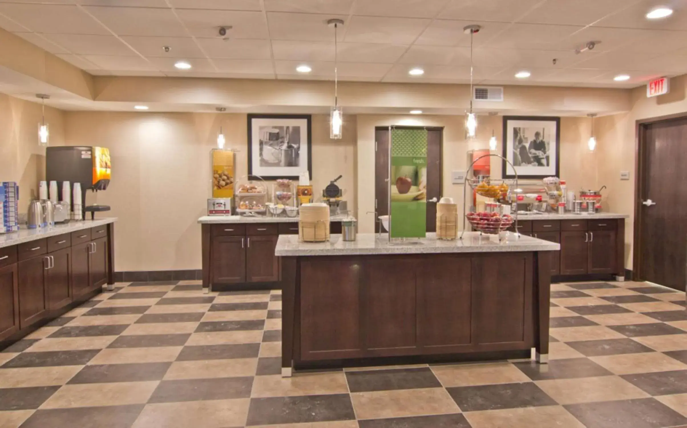 Restaurant/places to eat in Hampton Inn Columbus-South Restaurant/places to eat in Hampton Inn Columbus-South