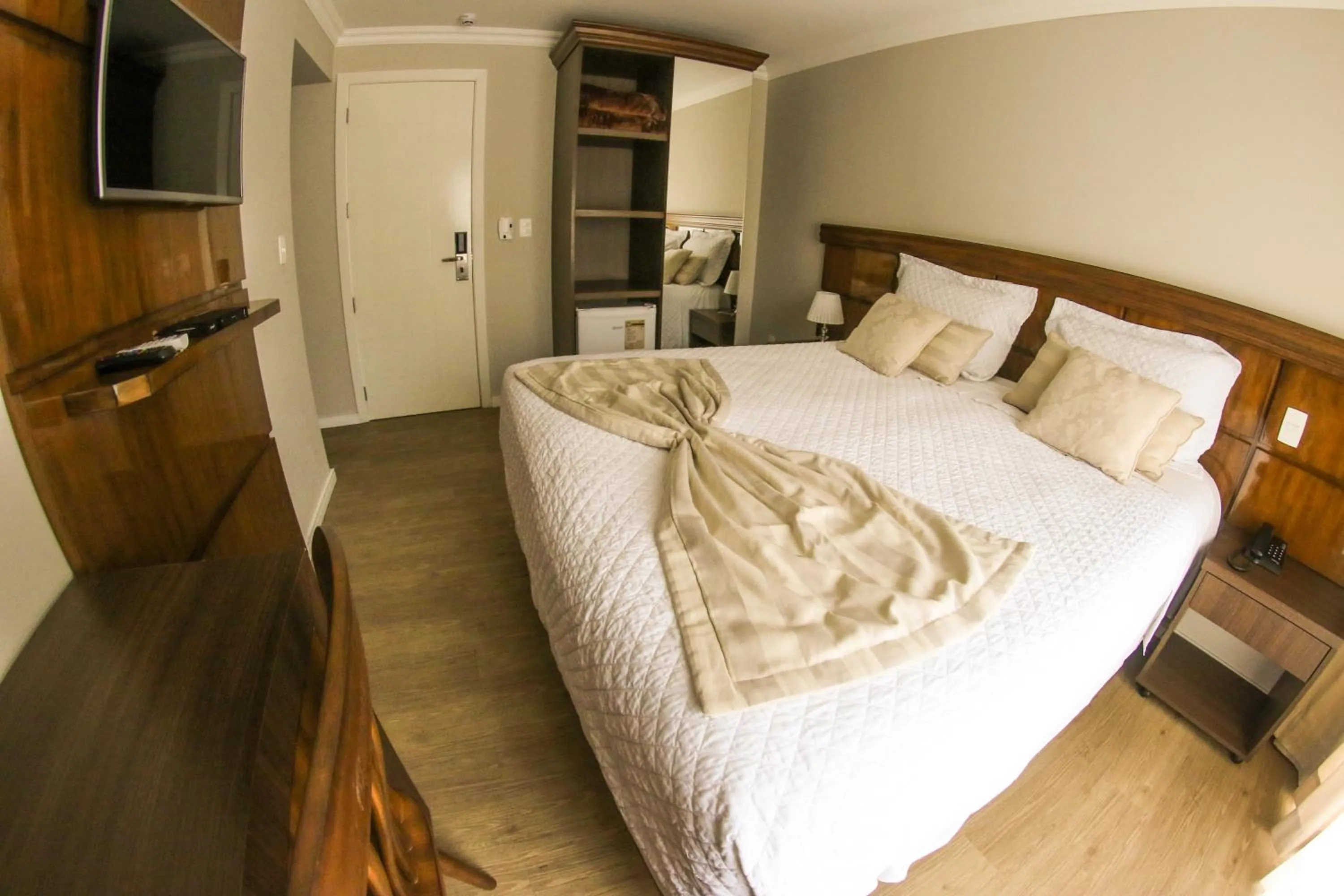 Bedroom, Bed in Hotel Gramado Interlaken