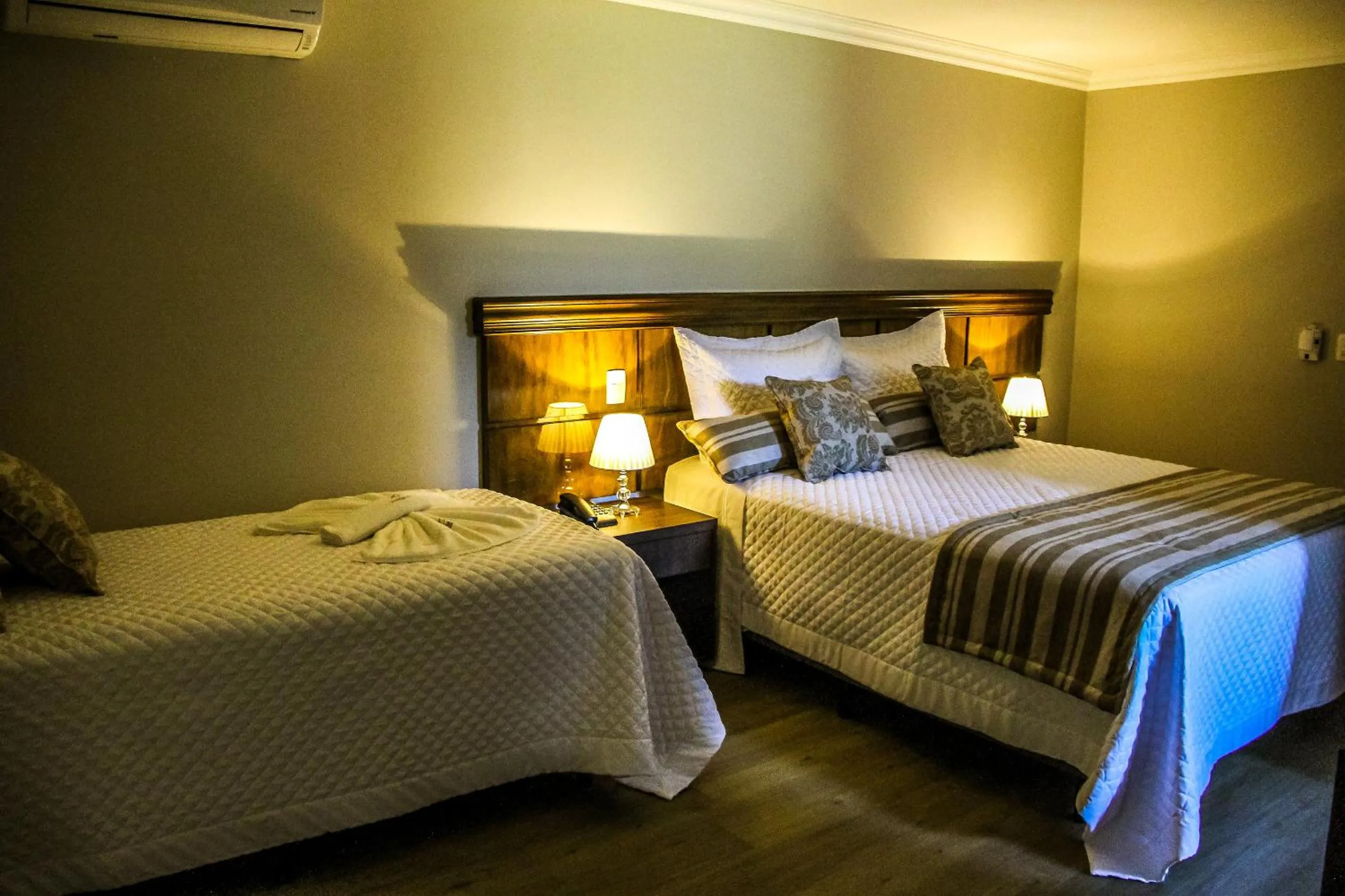 Photo of the whole room, Bed in Hotel Gramado Interlaken