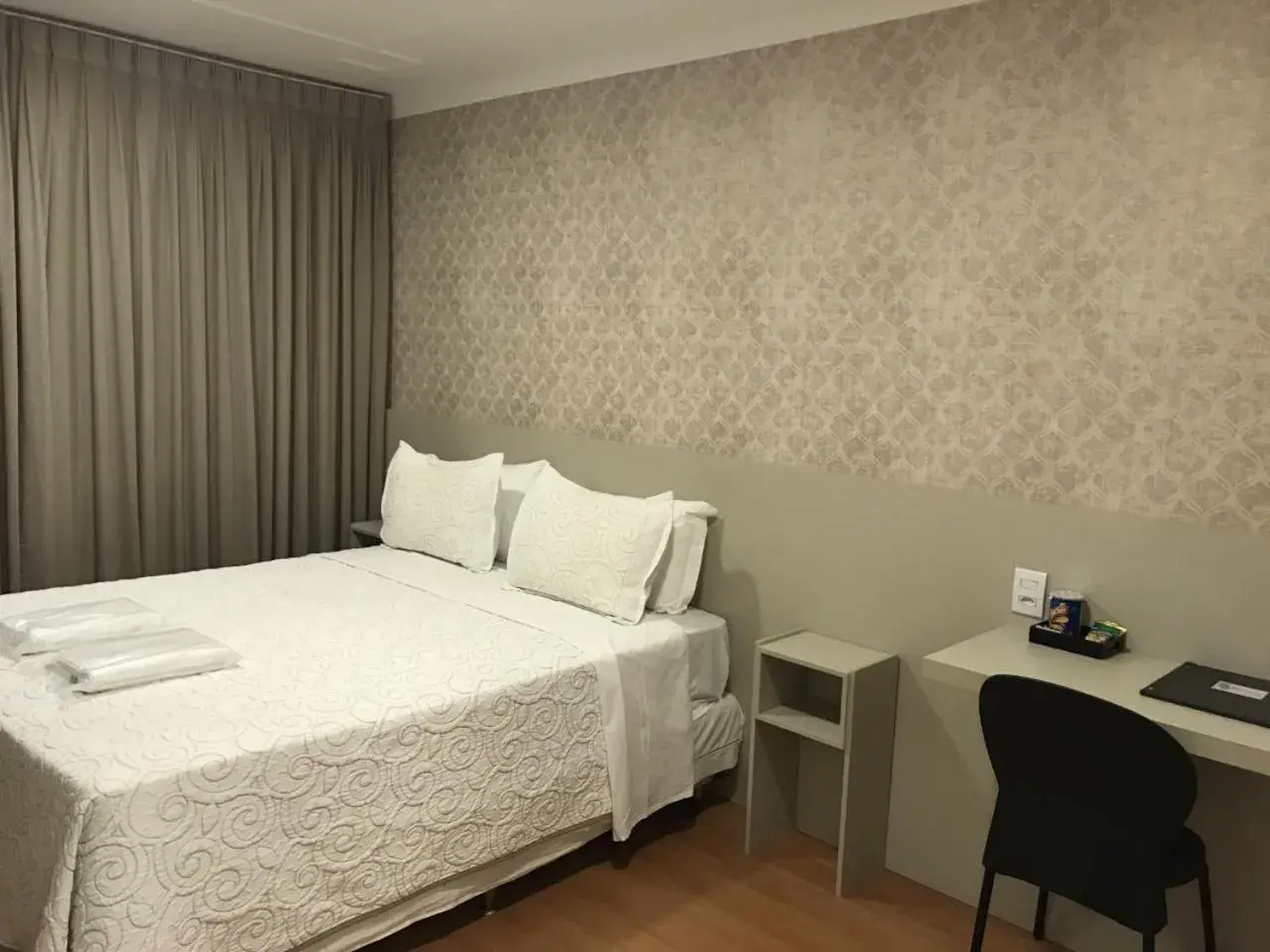 Bedroom, Bed in Realce Hotel Bedroom, Bed in Realce Hotel