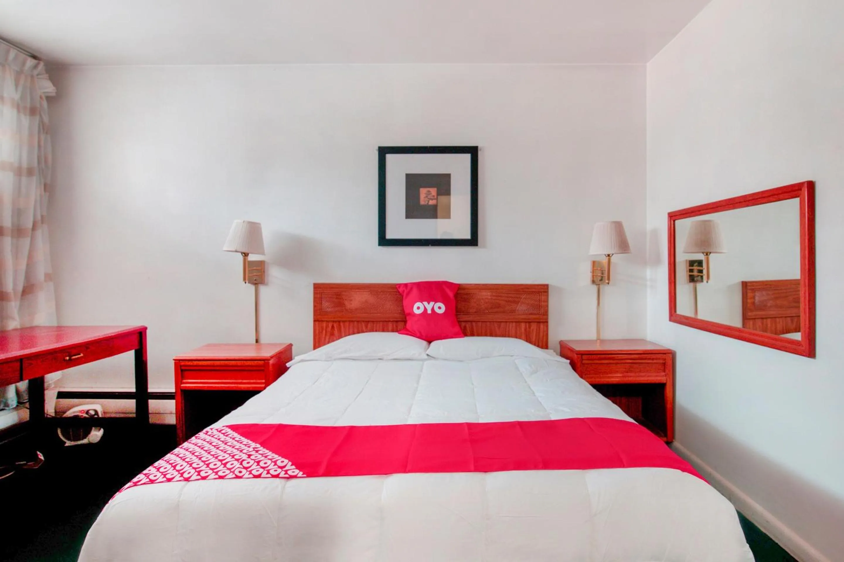 Bedroom in OYO Hotel Dalton PA I-81