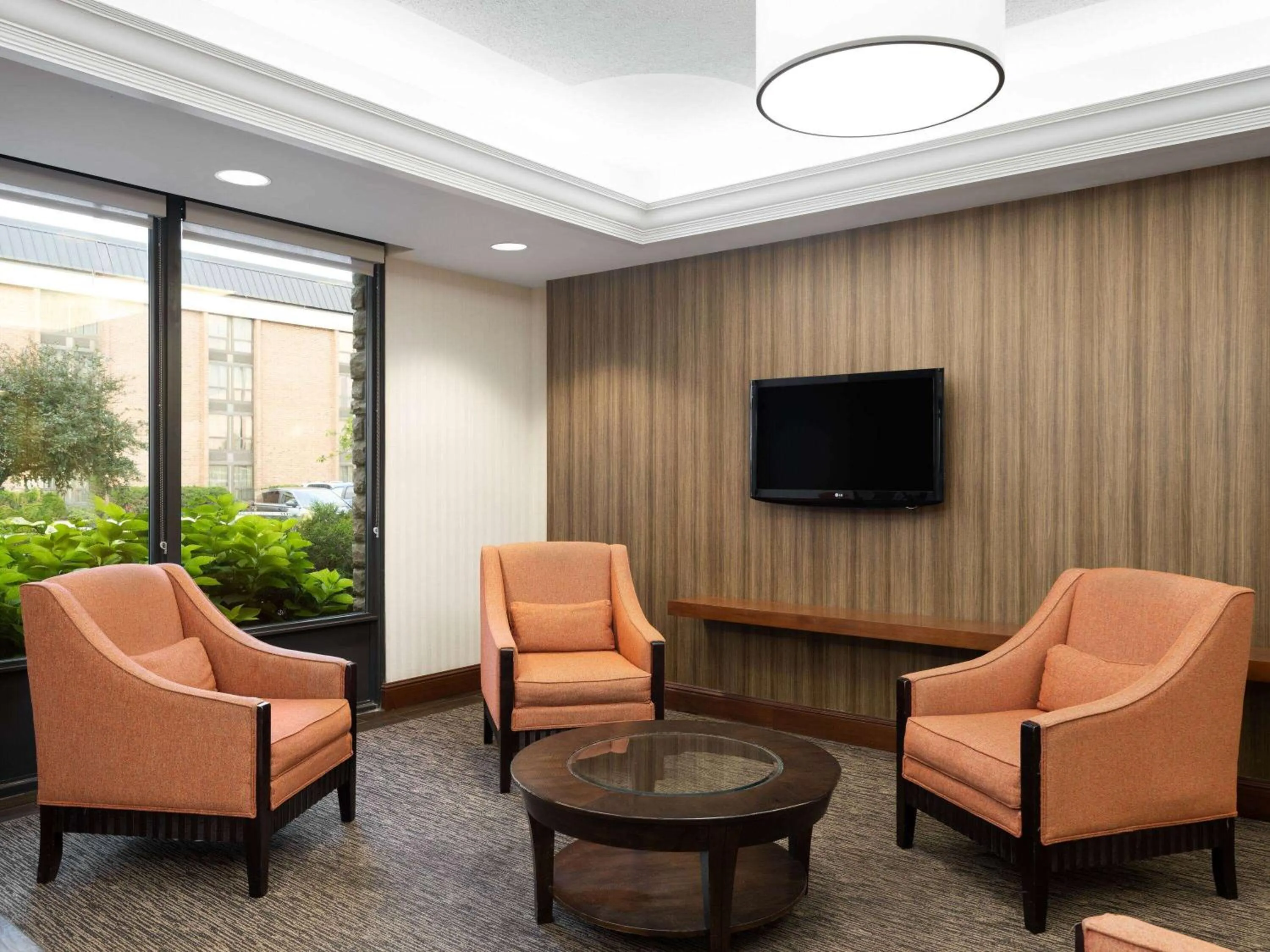 Lobby or reception in Wingate by Wyndham St Louis Airport