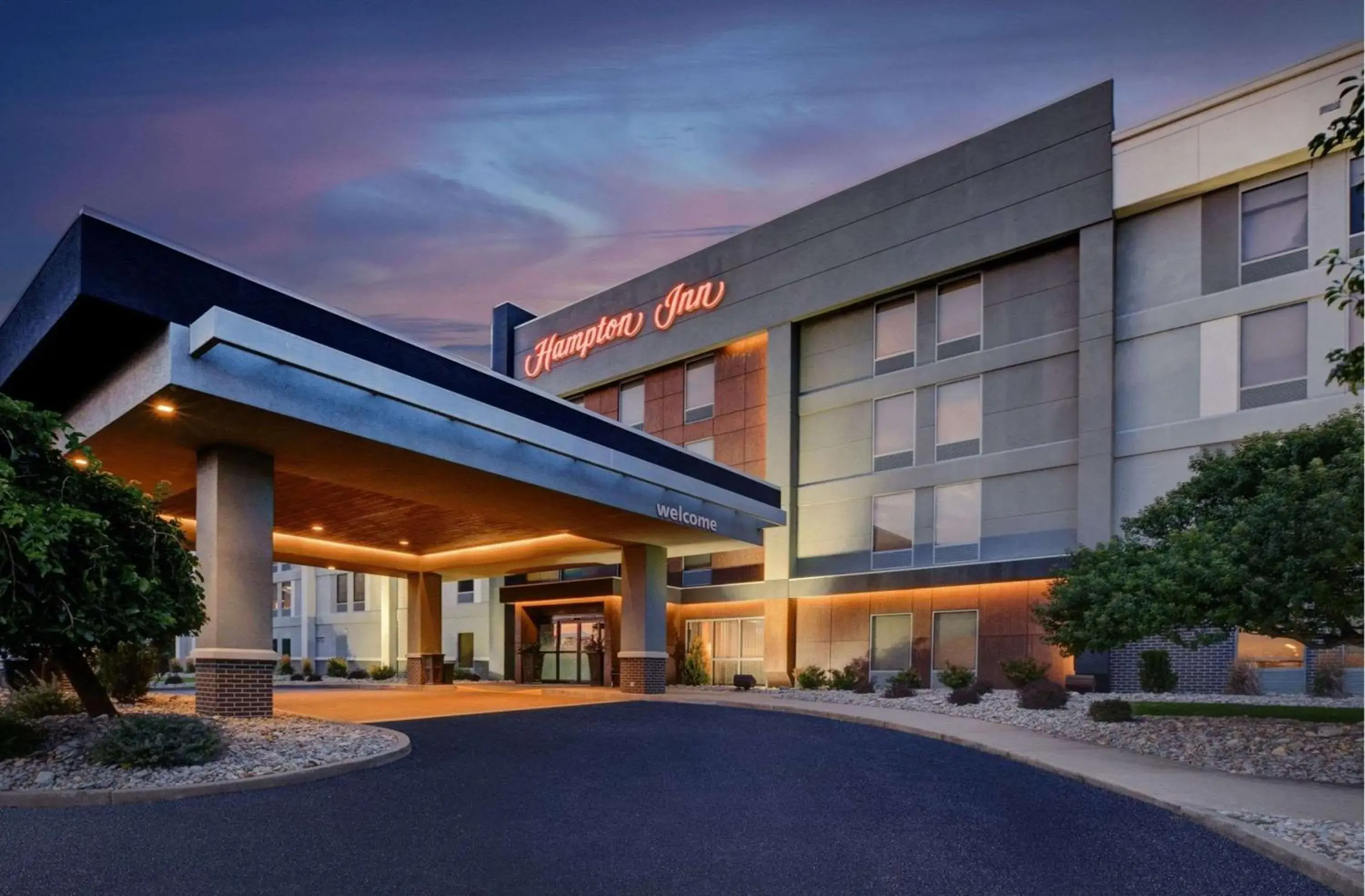 Property building in Hampton Inn Cincinnati Northwest Fairfield Property building in Hampton Inn Cincinnati Northwest Fairfield