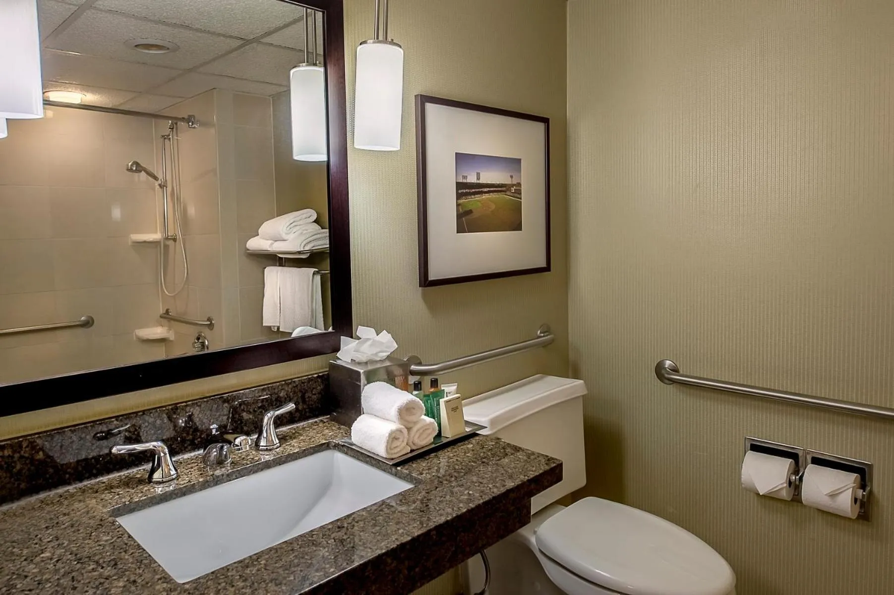 Bathroom in Hilton St. Louis at the Ballpark