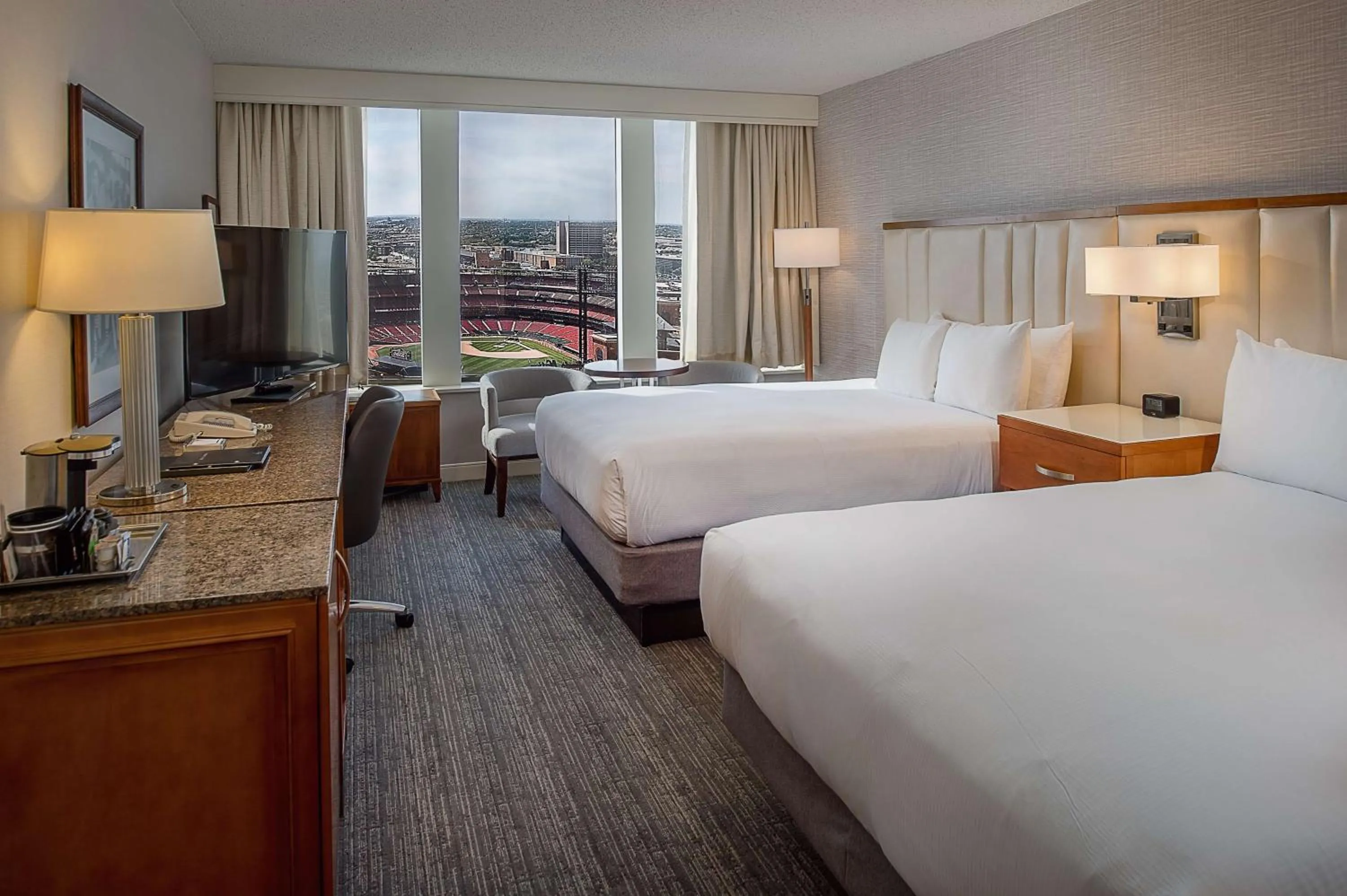Executive Double Room with Two Double Beds in Hilton St. Louis at the Ballpark