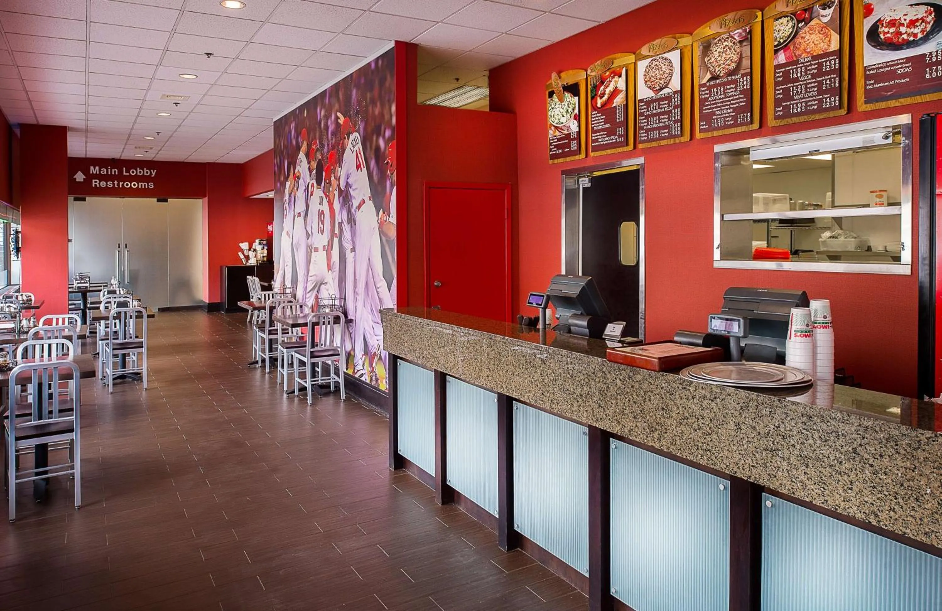 Restaurant/places to eat in Hilton St. Louis at the Ballpark