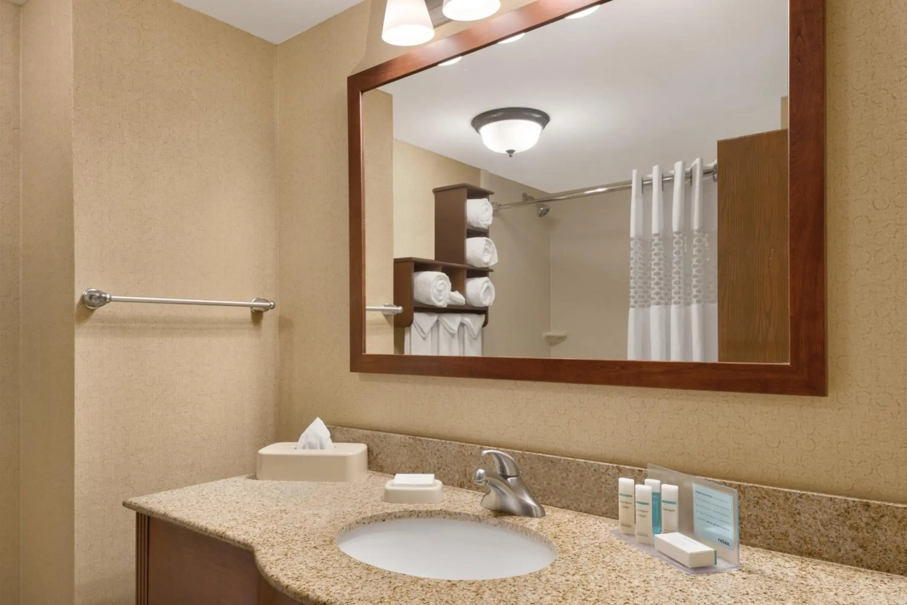 King Room with King Bed - Non-Smoking in Hampton Inn Cincinnati Kings Island King Room with King Bed - Non-Smoking in Hampton Inn Cincinnati Kings Island