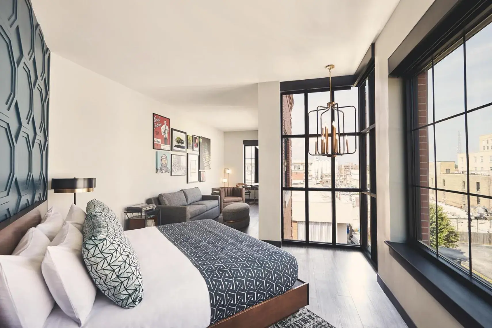 Bed in Hotel Vandivort Bed in Hotel Vandivort