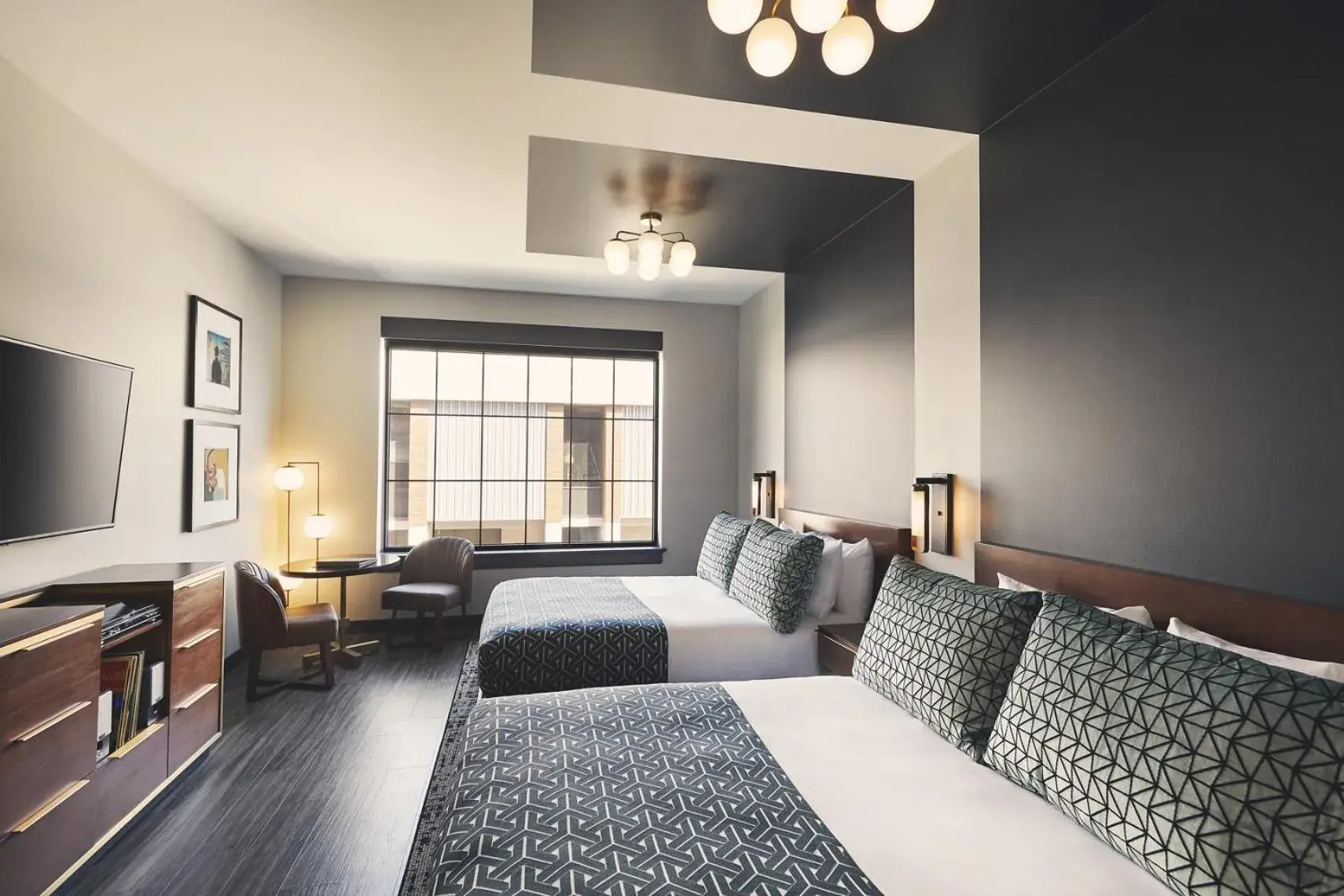 Bed in Hotel Vandivort Bed in Hotel Vandivort