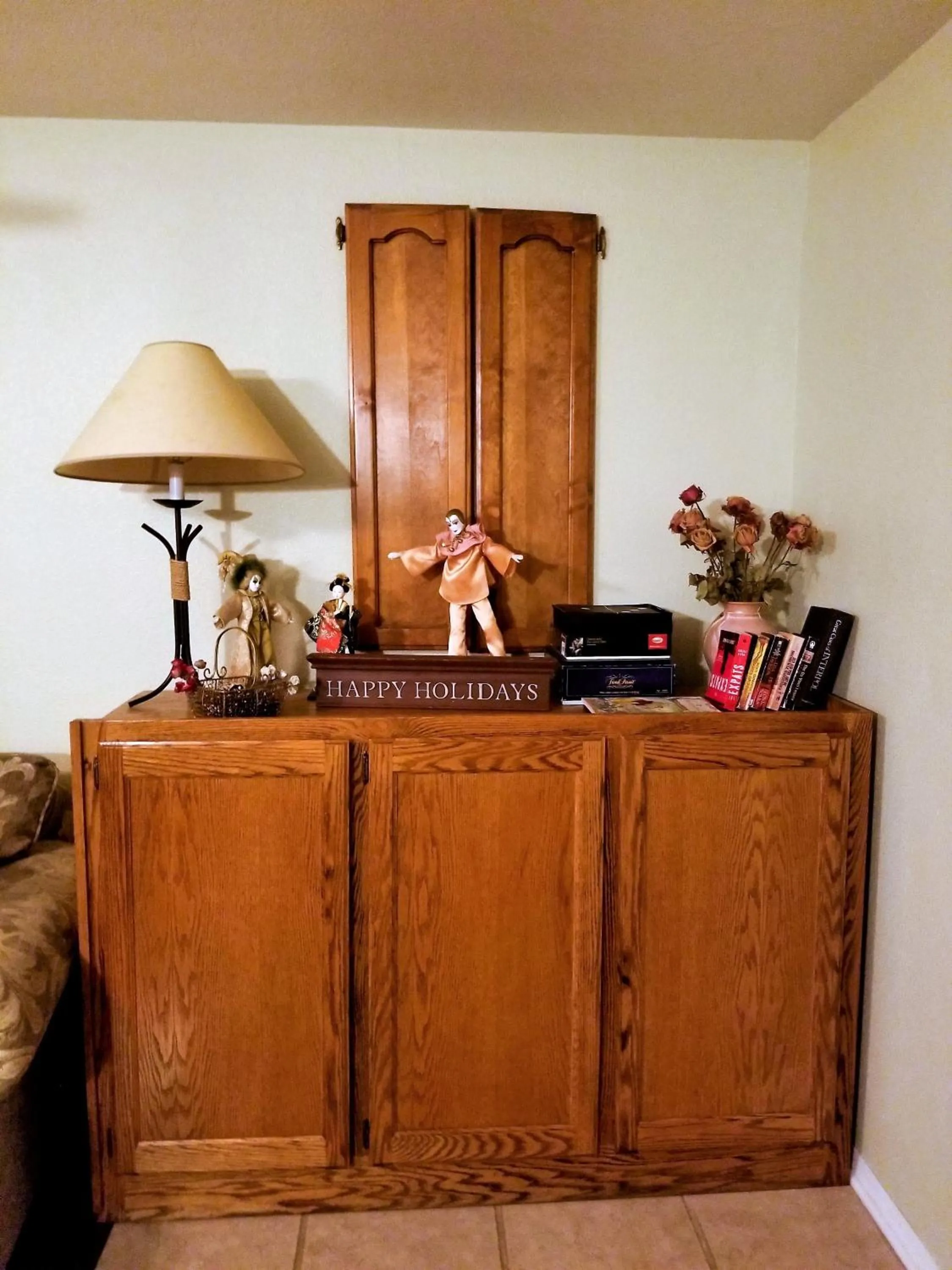 Decorative detail in Charming Downstairs Unit