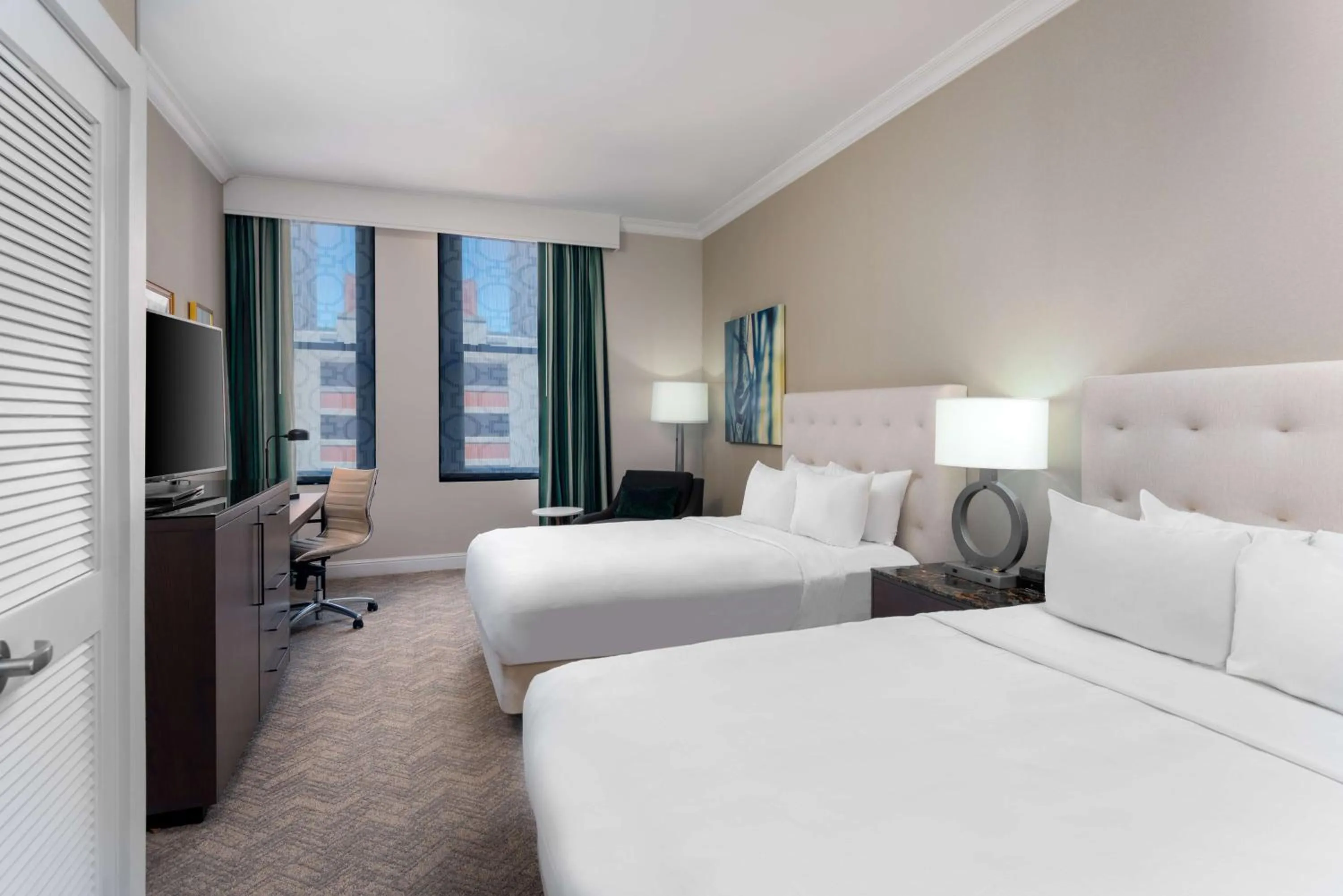 Bedroom, Bed in Hilton Pennywell St Louis at the Arch