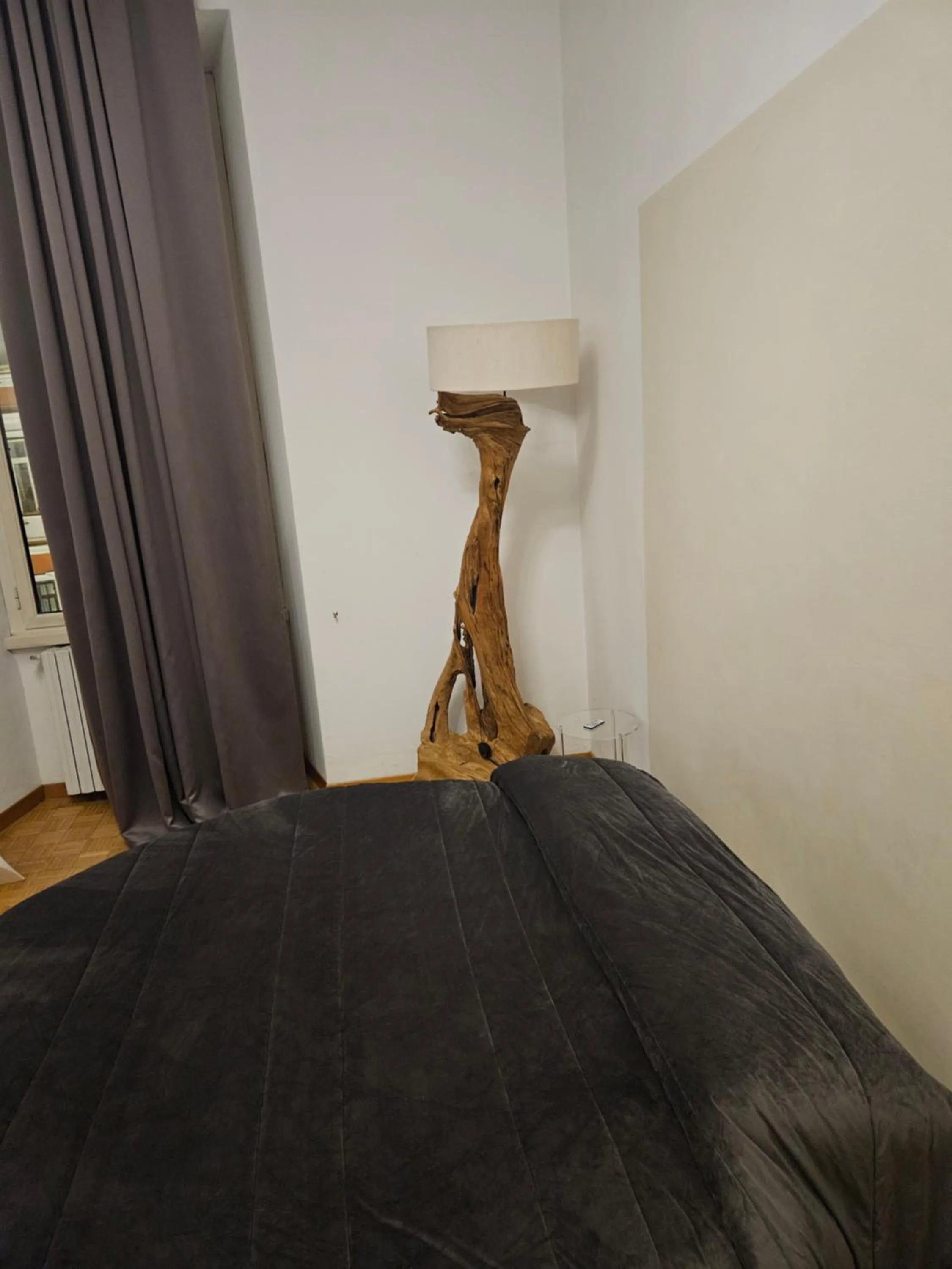 Bed in Apartment Rome 18