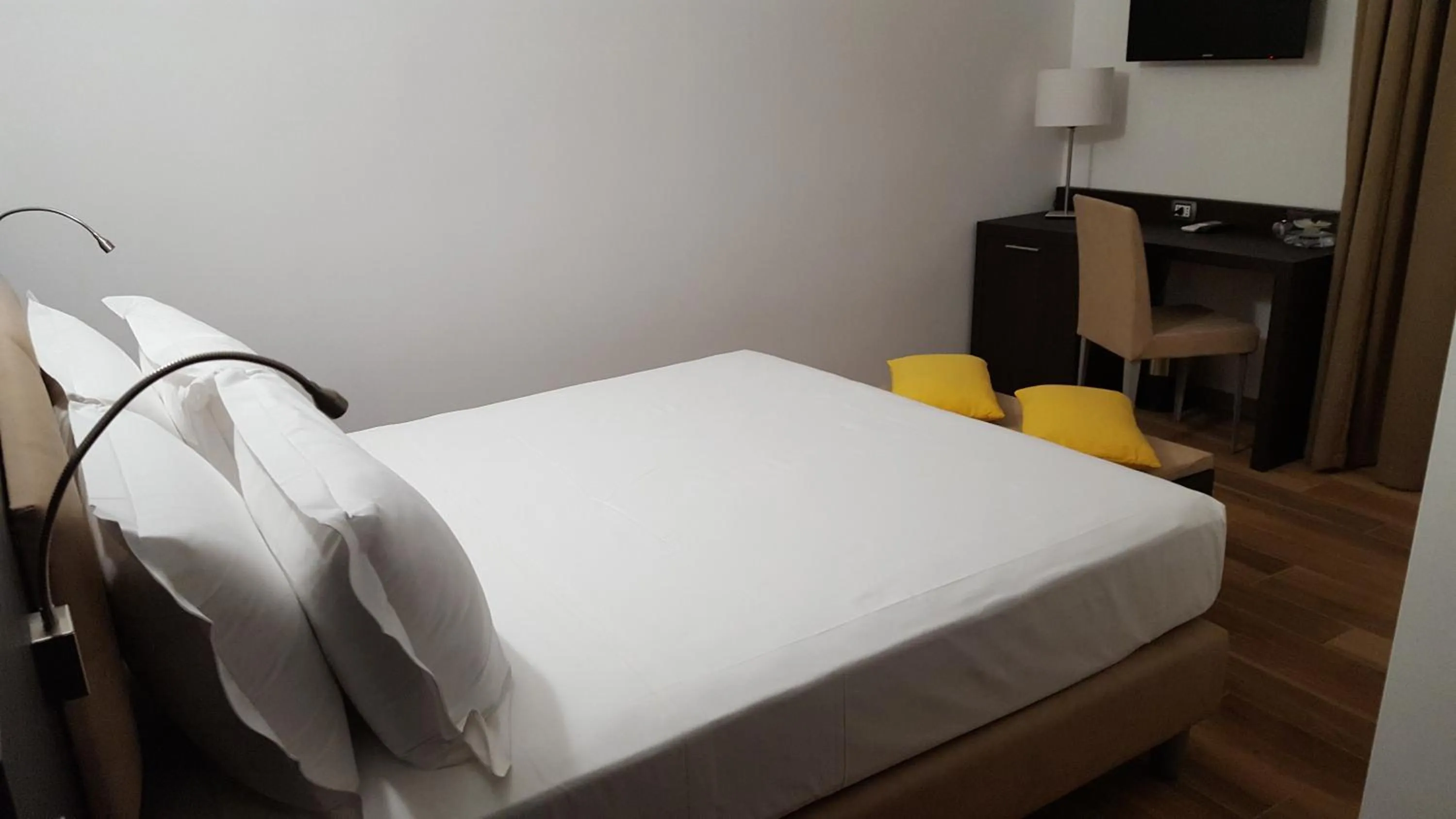 TV and multimedia, Bed in Una Finestra su Monti