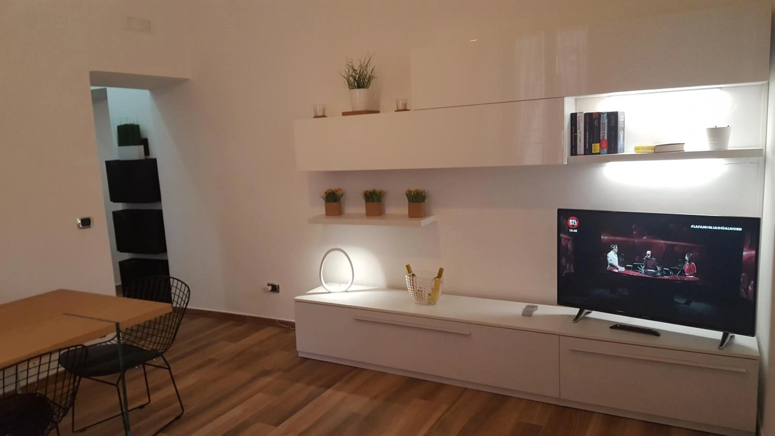 Seating area in Una Finestra su Monti