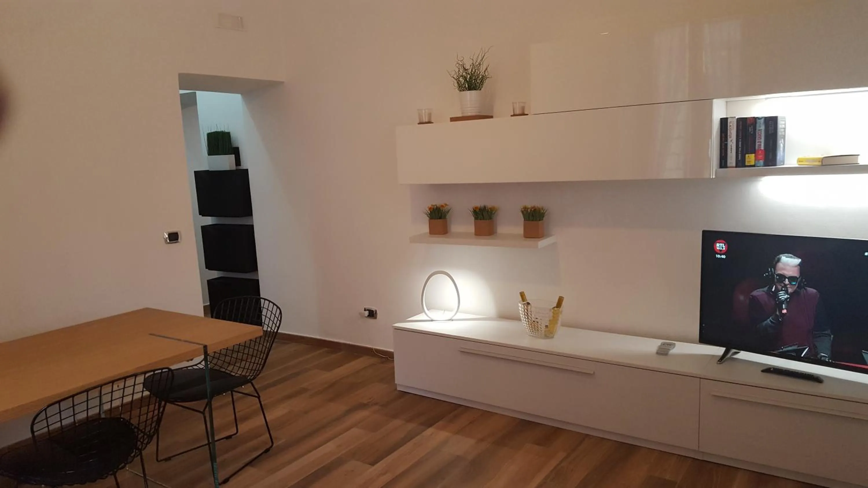 Seating area in Una Finestra su Monti