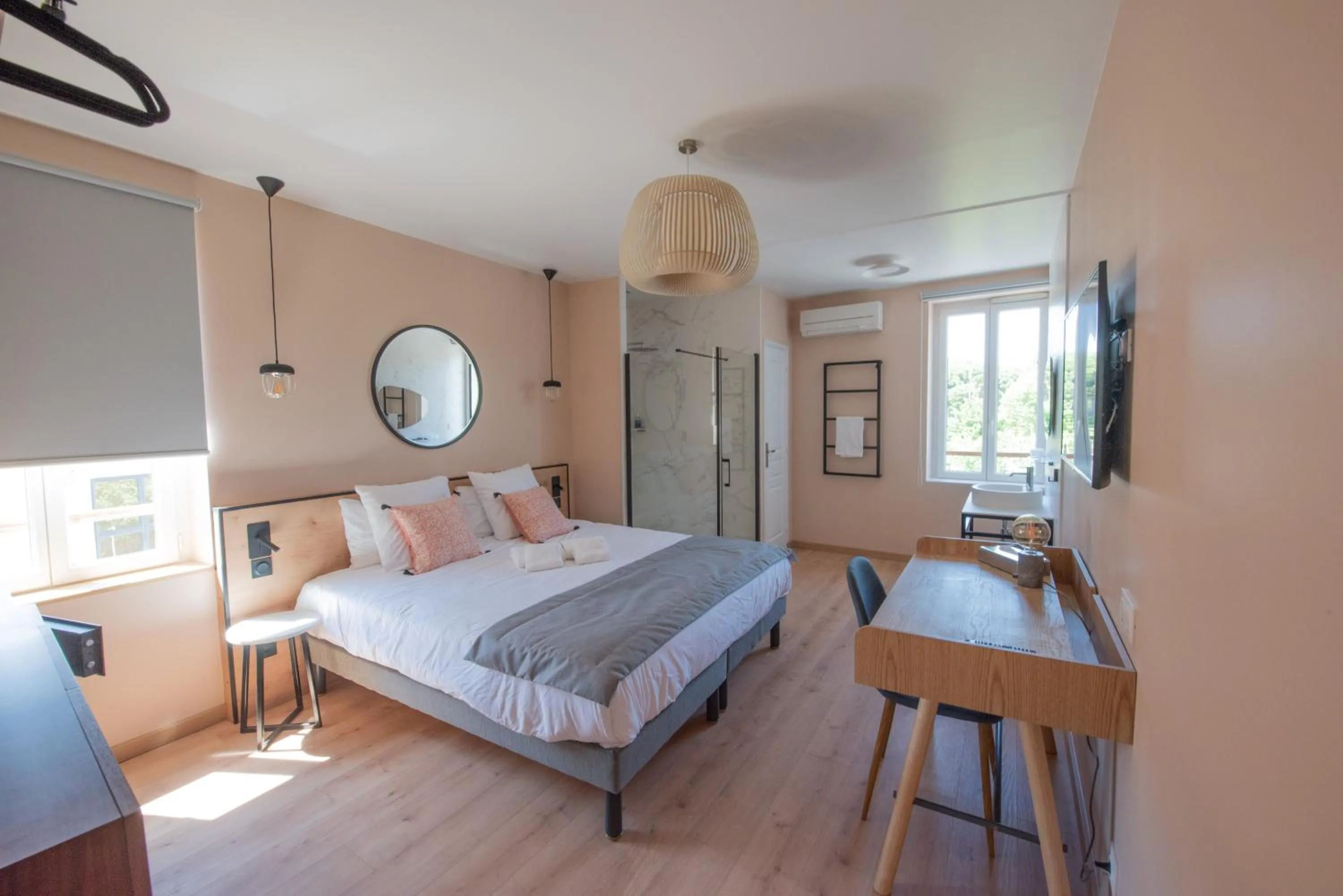 Bed in Hotel Restaurant La Villa Arena