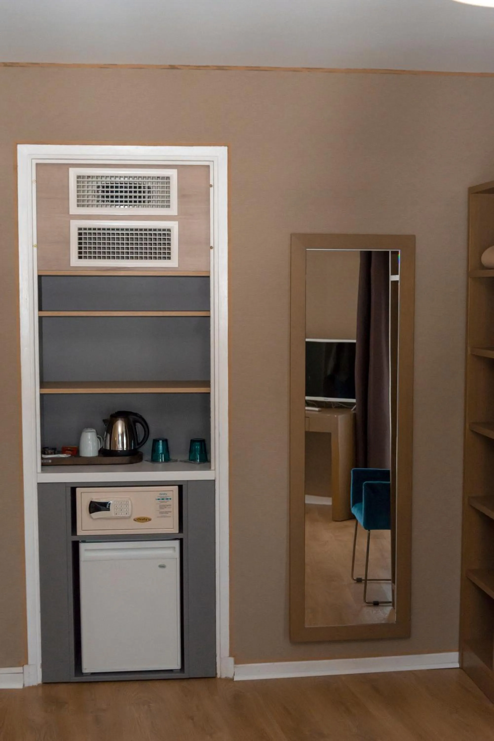 Coffee/tea facilities in Hotel Amiraute