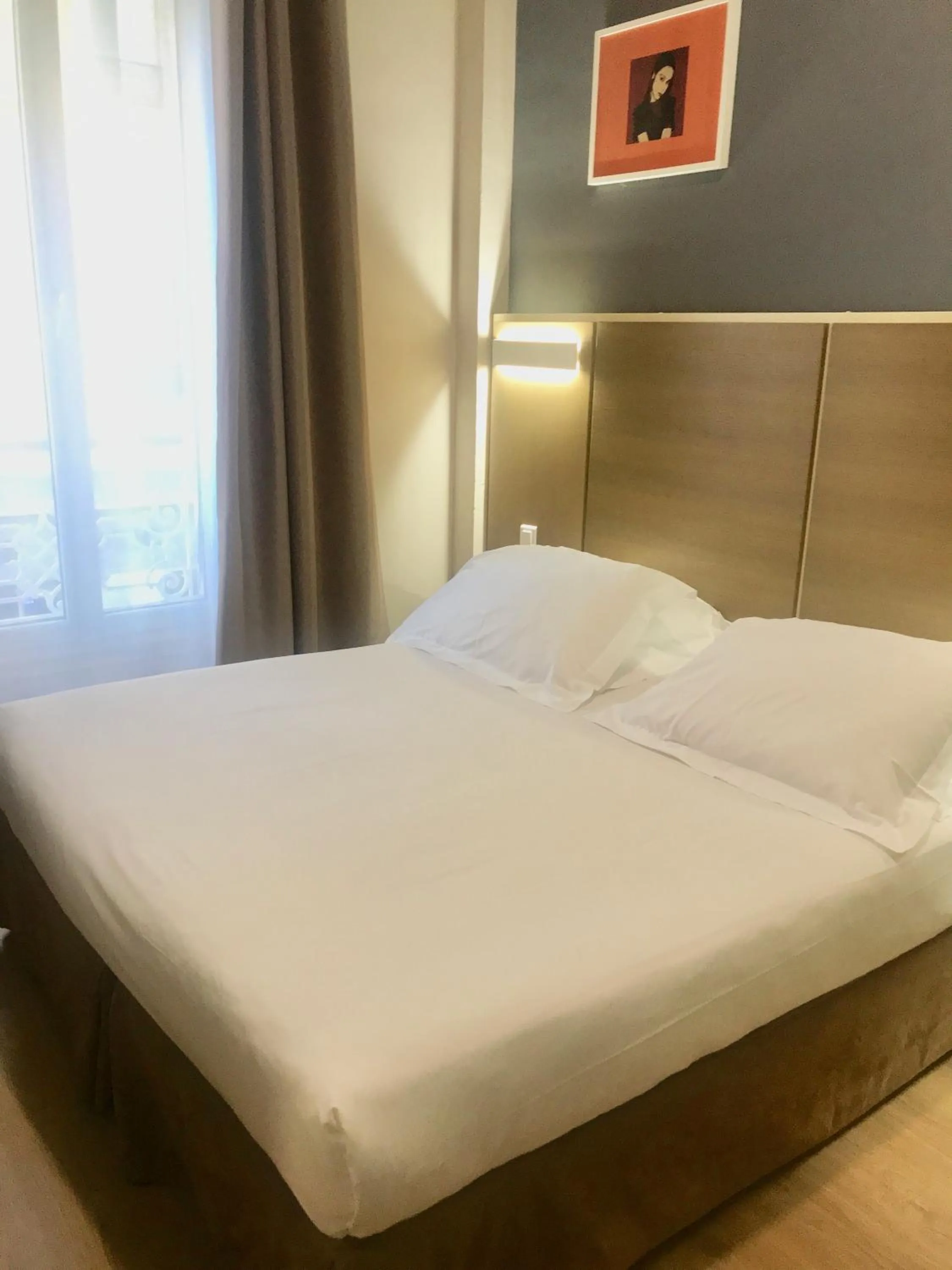 Photo of the whole room, Bed in Hotel Amiraute