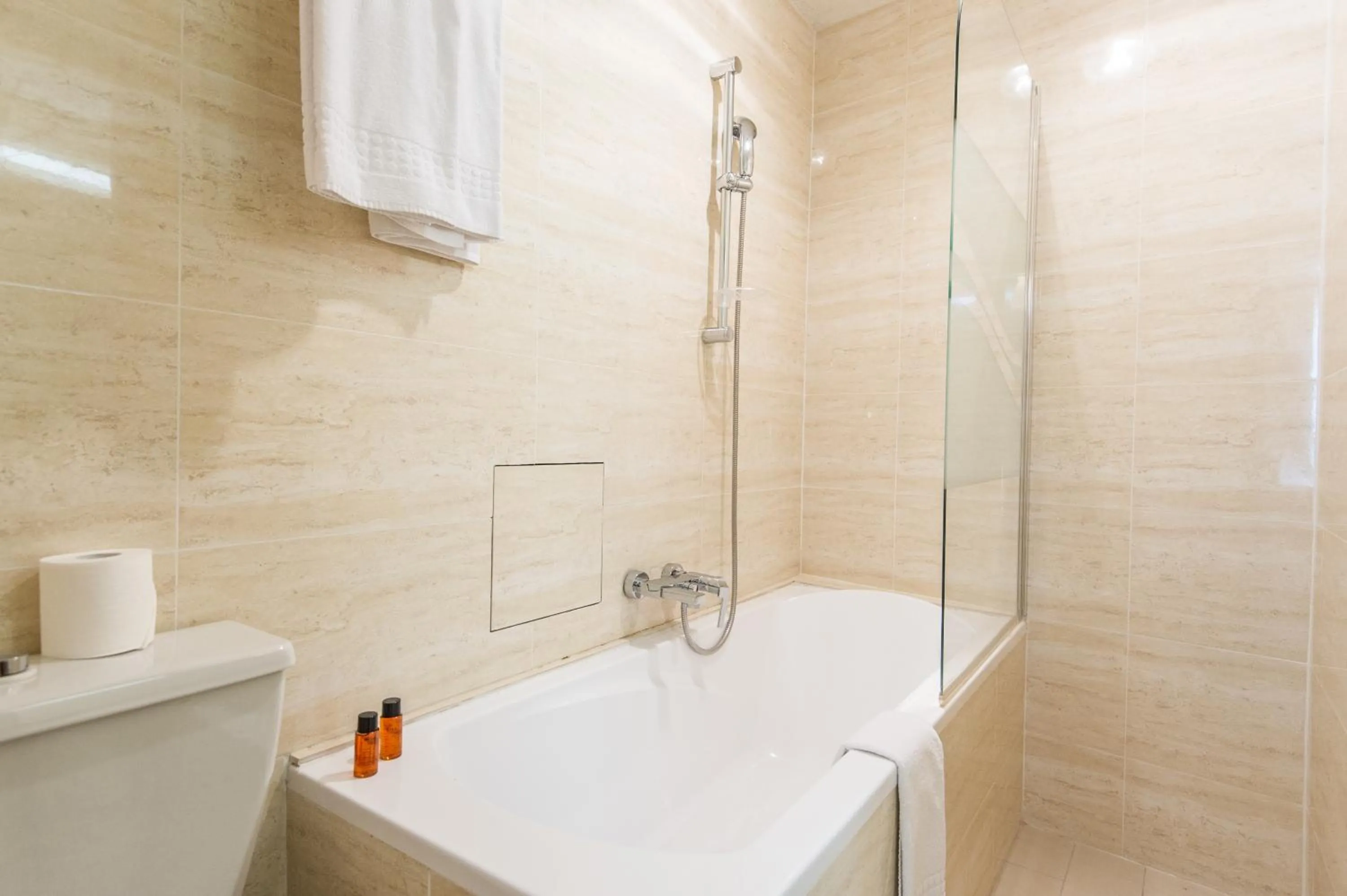 Bathroom in Hotel Amiraute