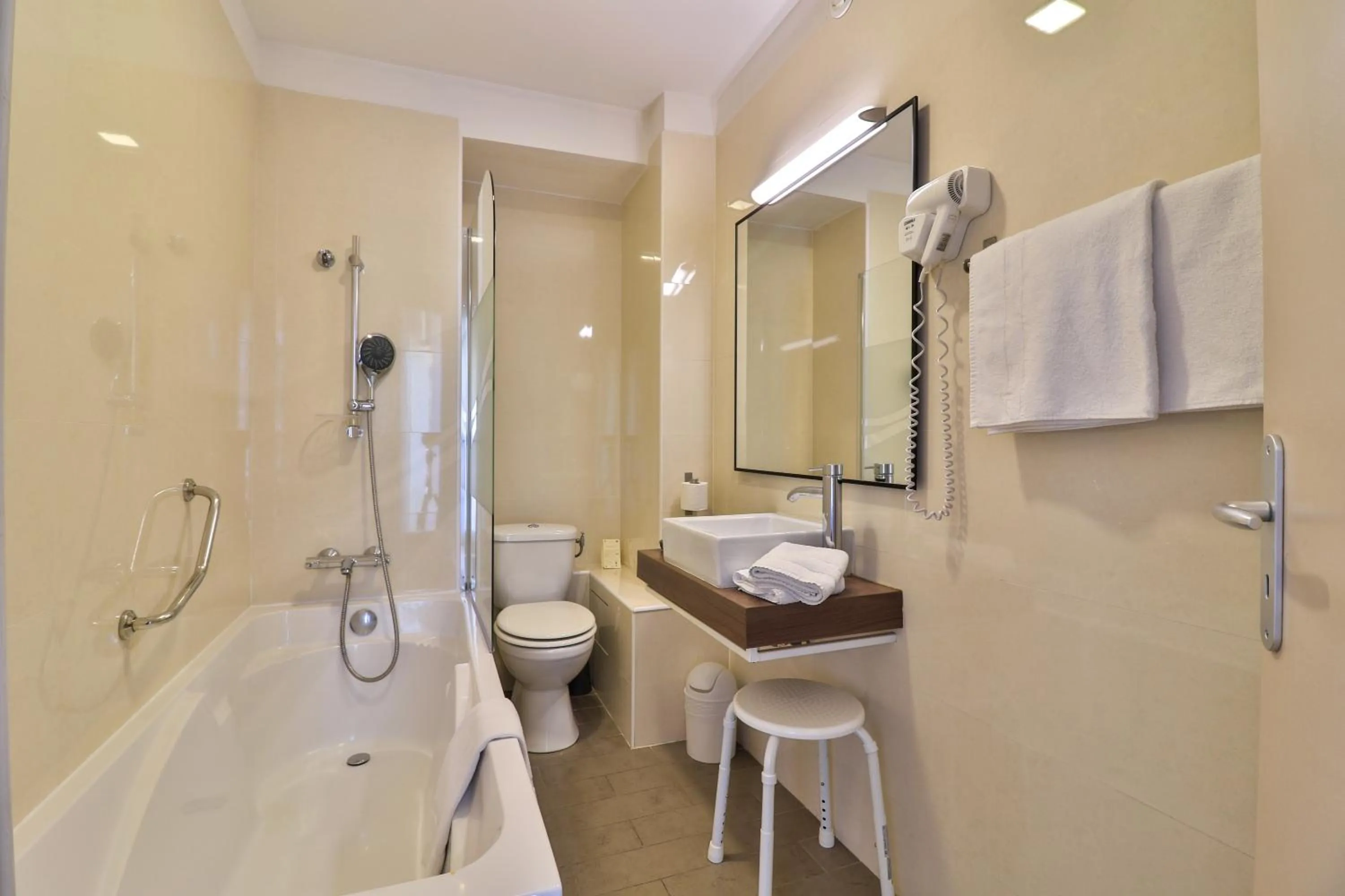 Bathroom in Hotel Amiraute