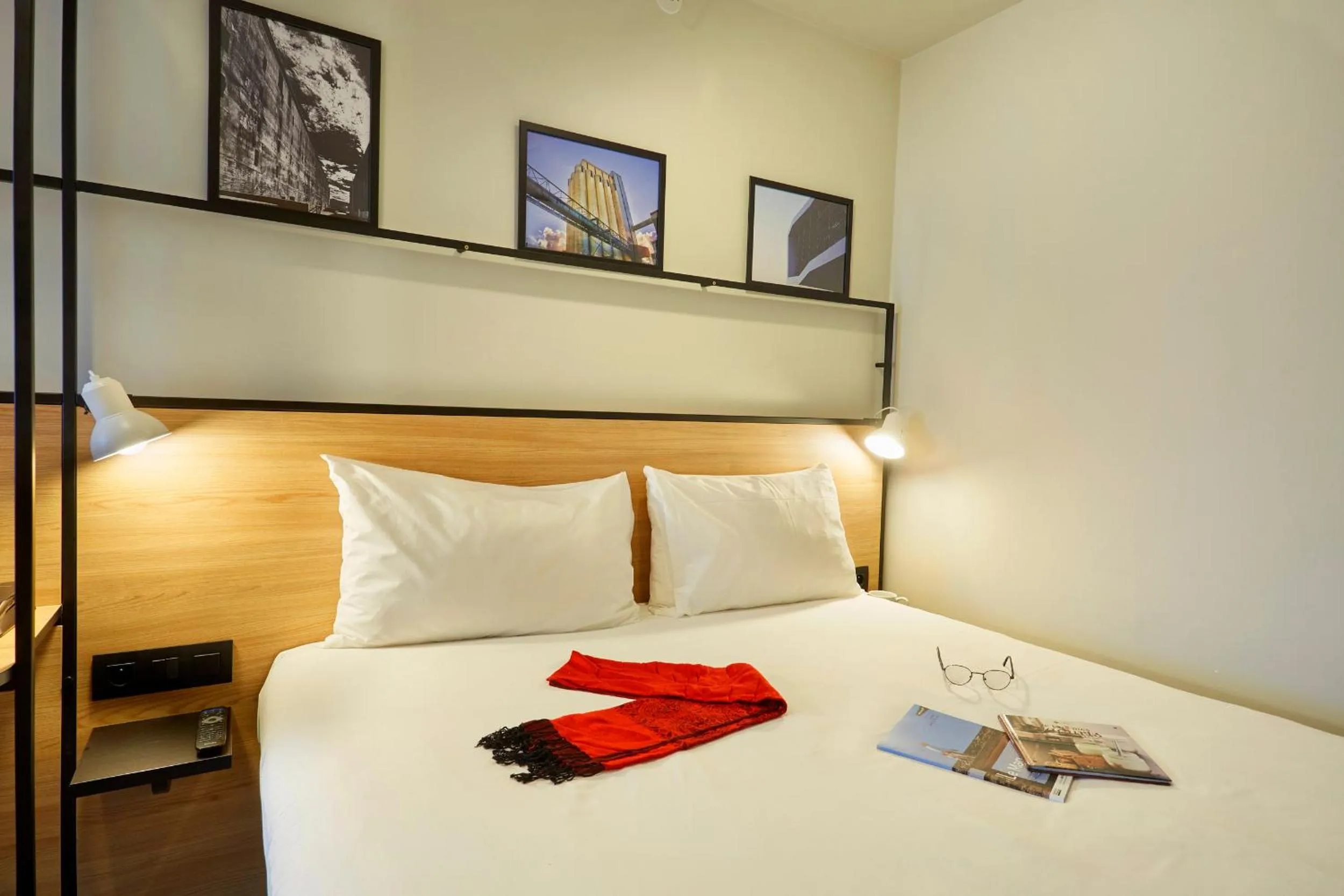 Bed in ibis Lorient Centre Gare