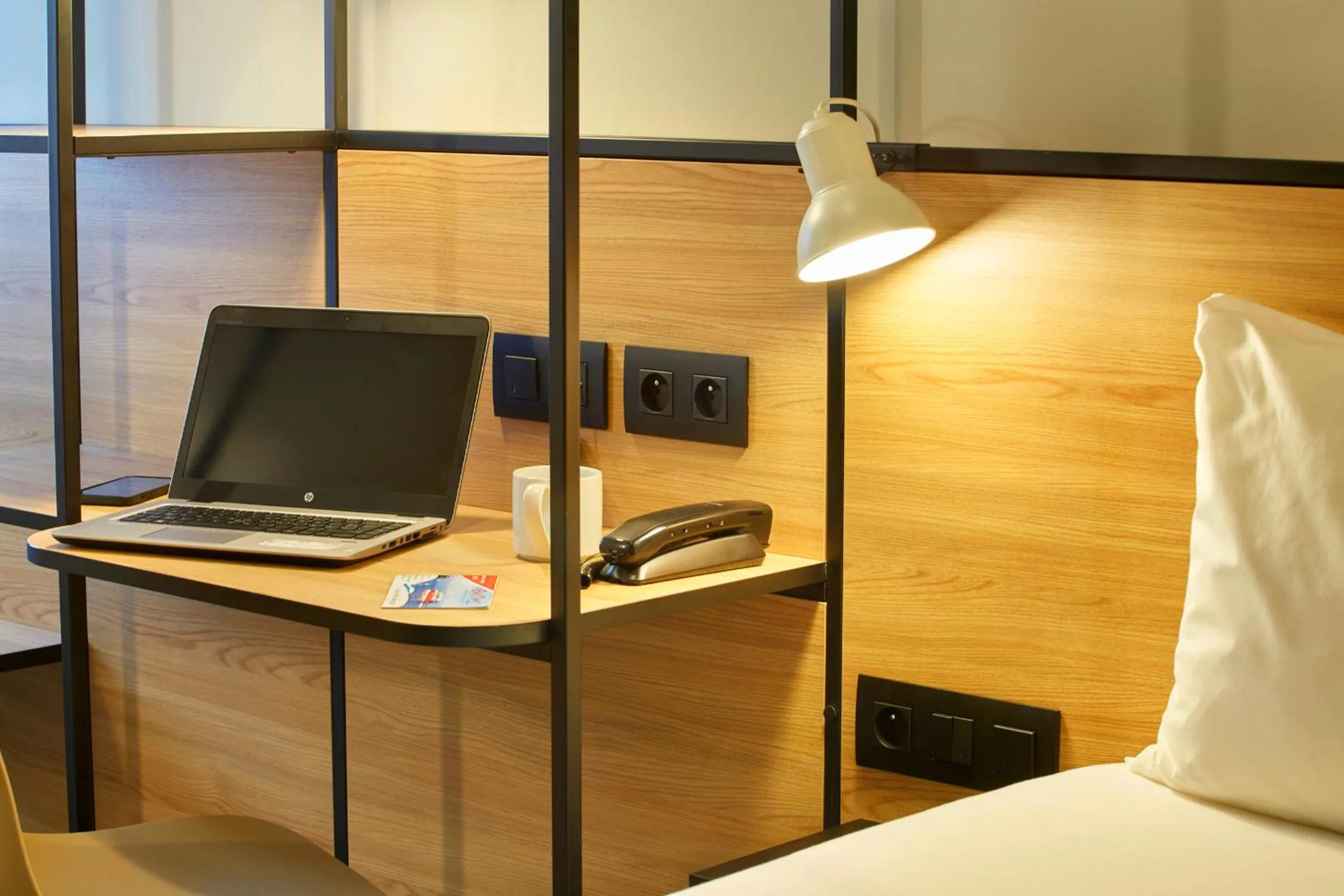 Bed in ibis Lorient Centre Gare