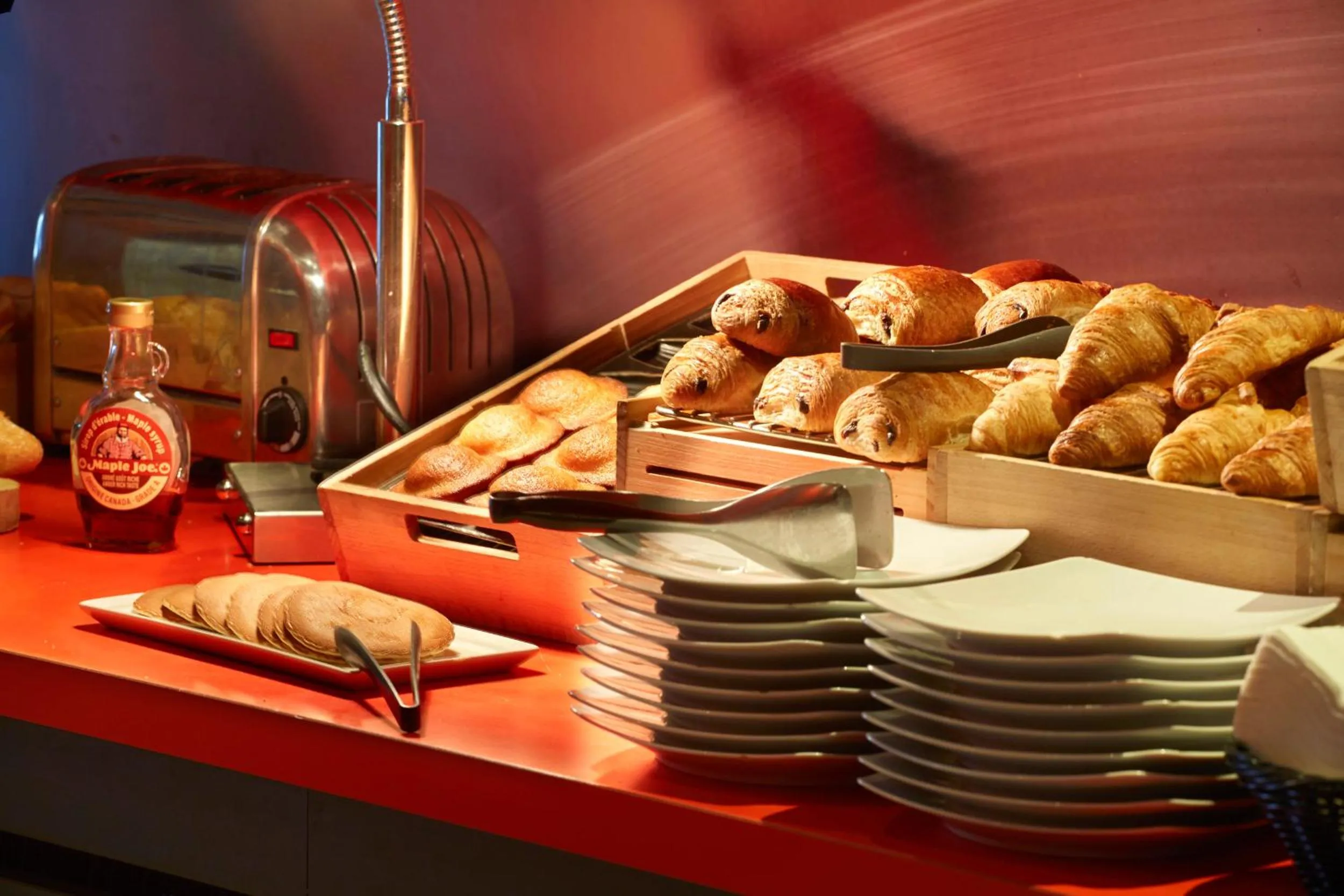 Breakfast in ibis Lorient Centre Gare