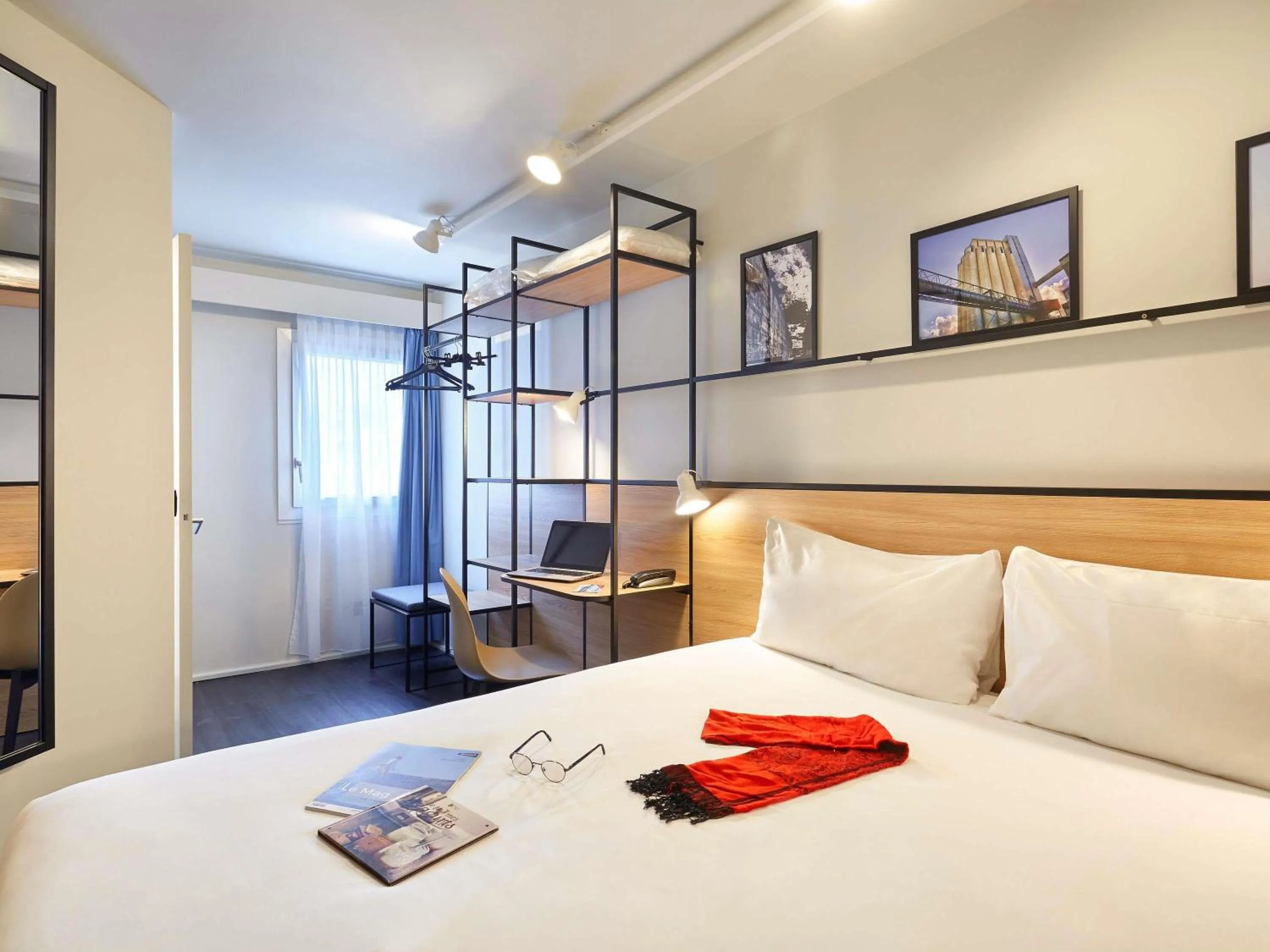 Bedroom, Bed in ibis Lorient Centre Gare