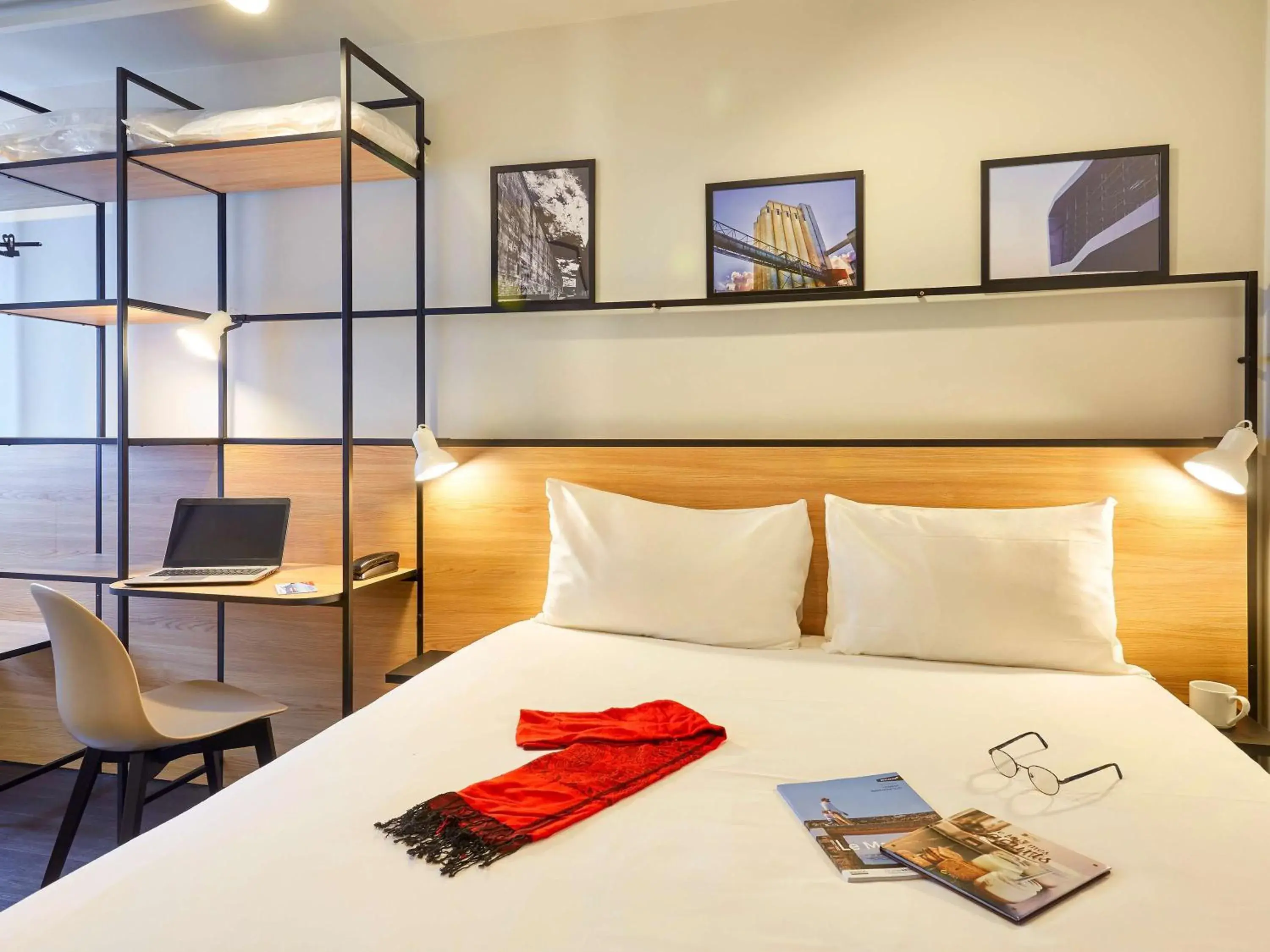 Bed in ibis Lorient Centre Gare Bed in ibis Lorient Centre Gare