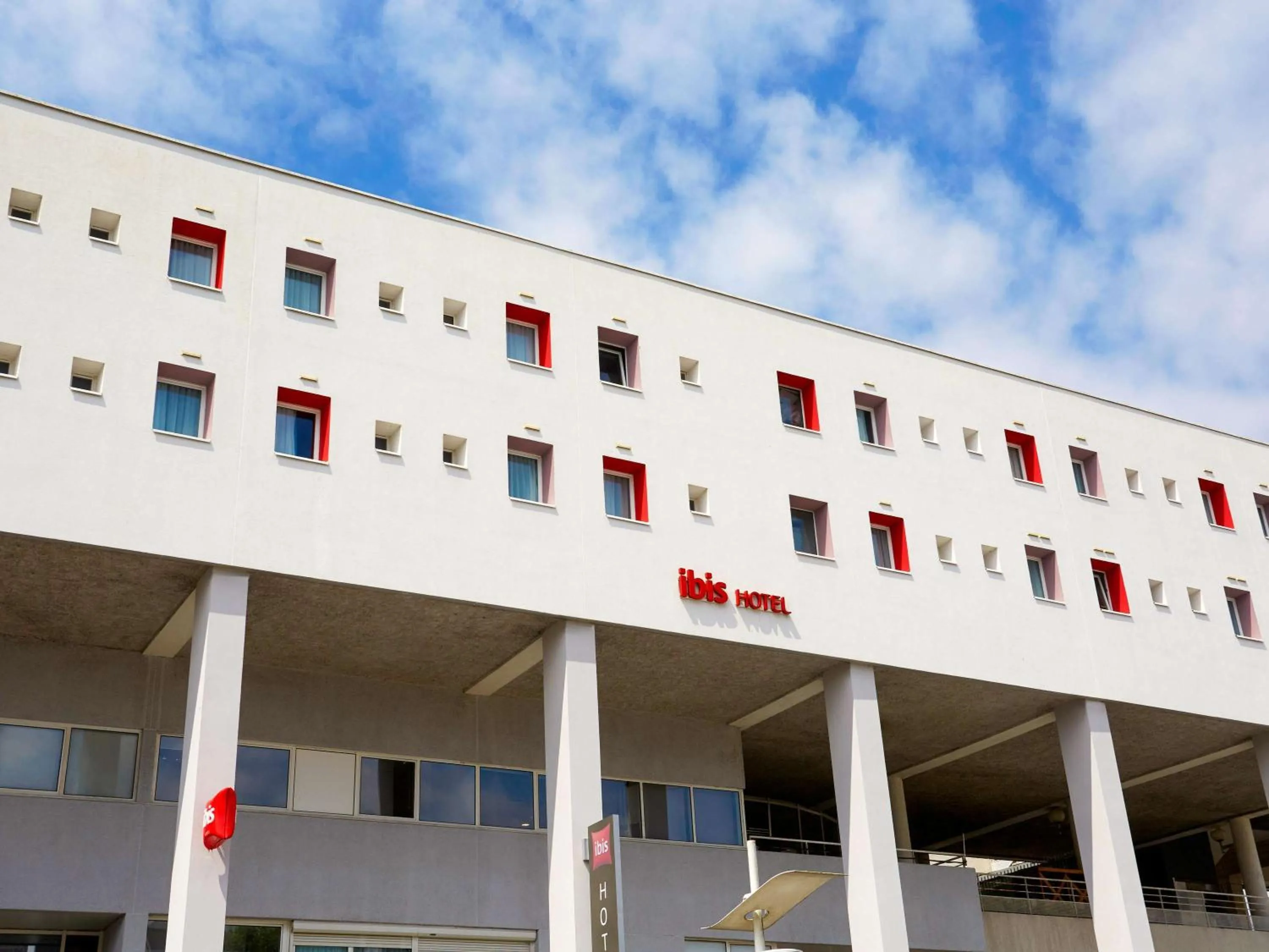 Property building in ibis Lorient Centre Gare