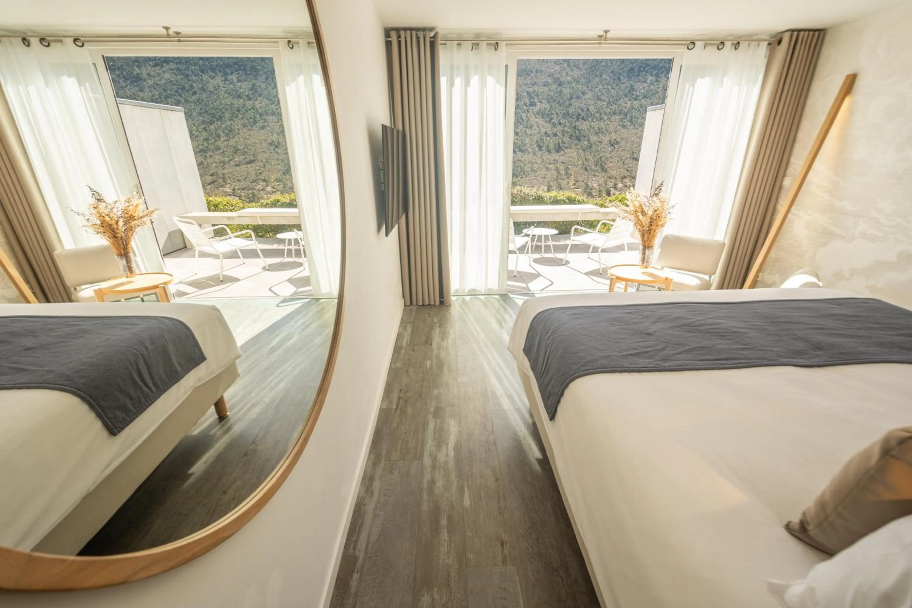 Natural landscape, Bed in Hotel & Spa des Gorges du Verdon