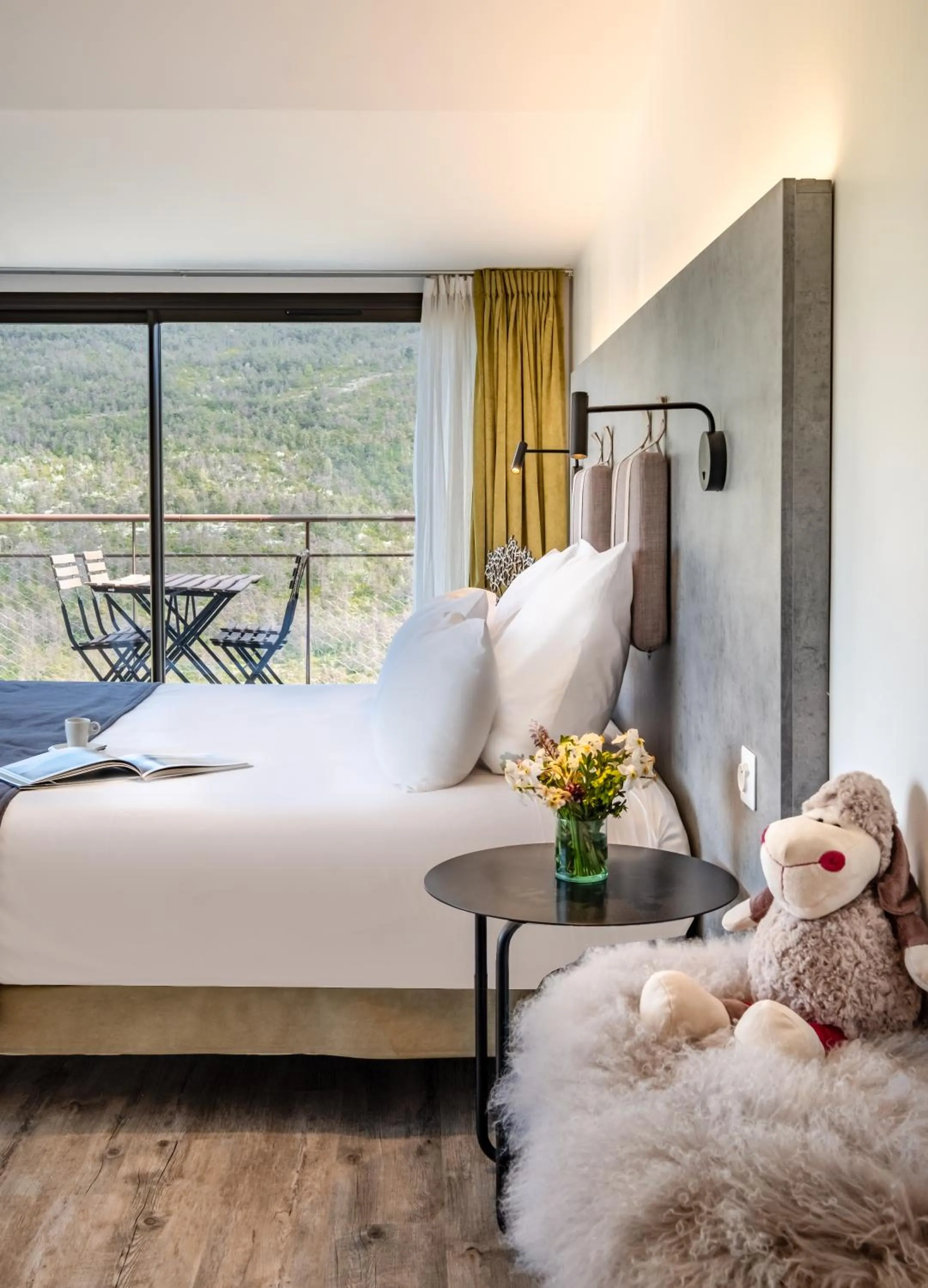 Mountain view, Bed in Hotel & Spa des Gorges du Verdon