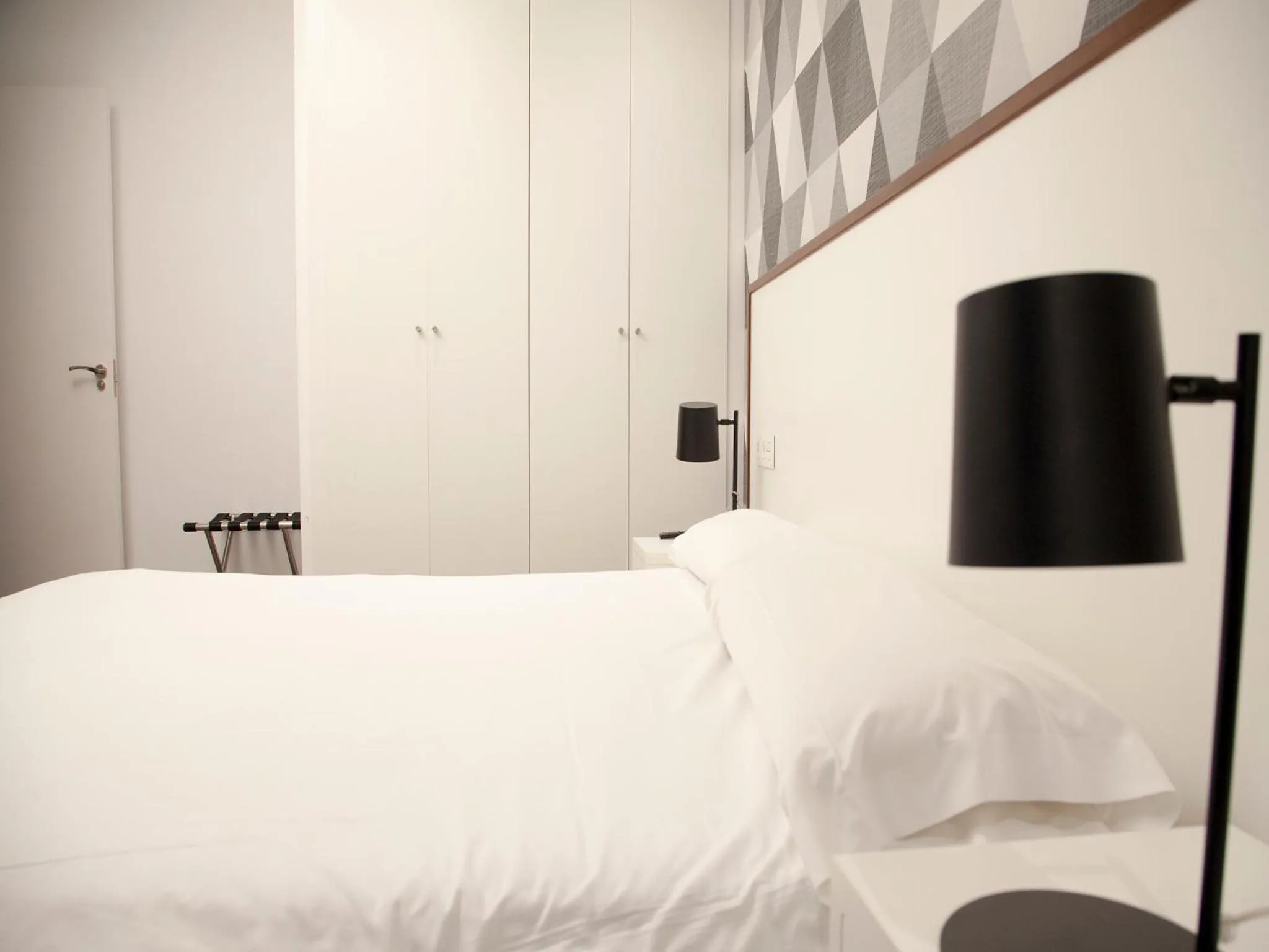 Bedroom, Bed in Flats Friends Soho Suites