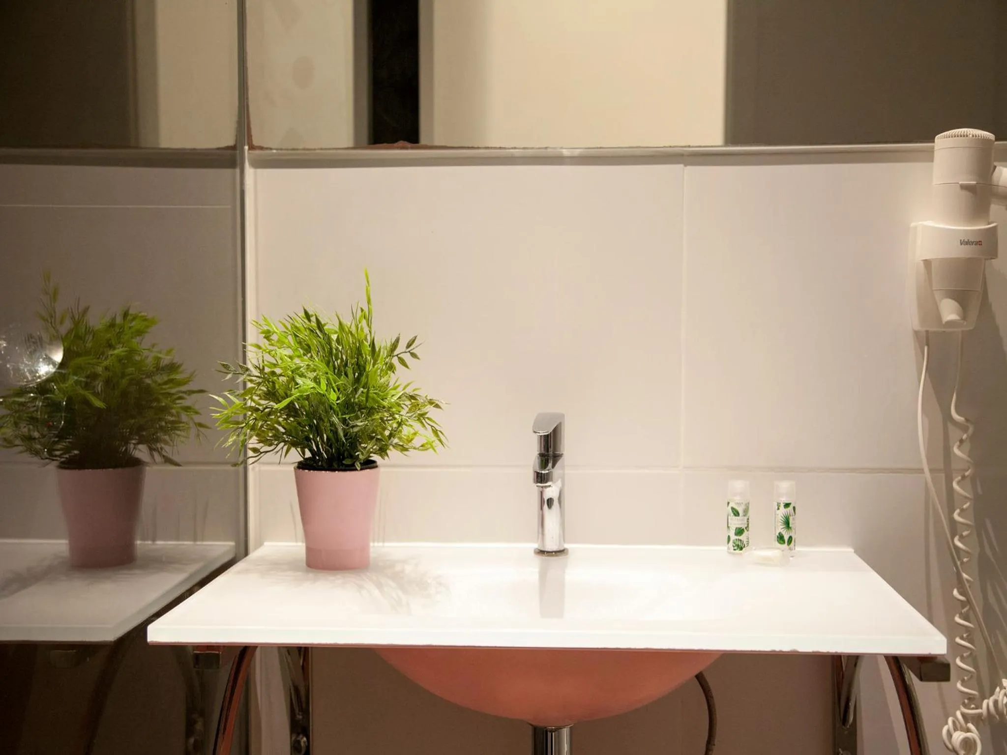 Bathroom in Flats Friends Soho Suites