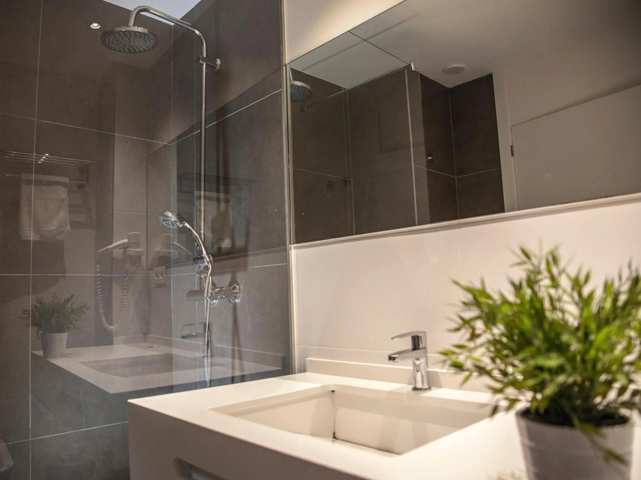 Bathroom in Flats Friends Soho Suites