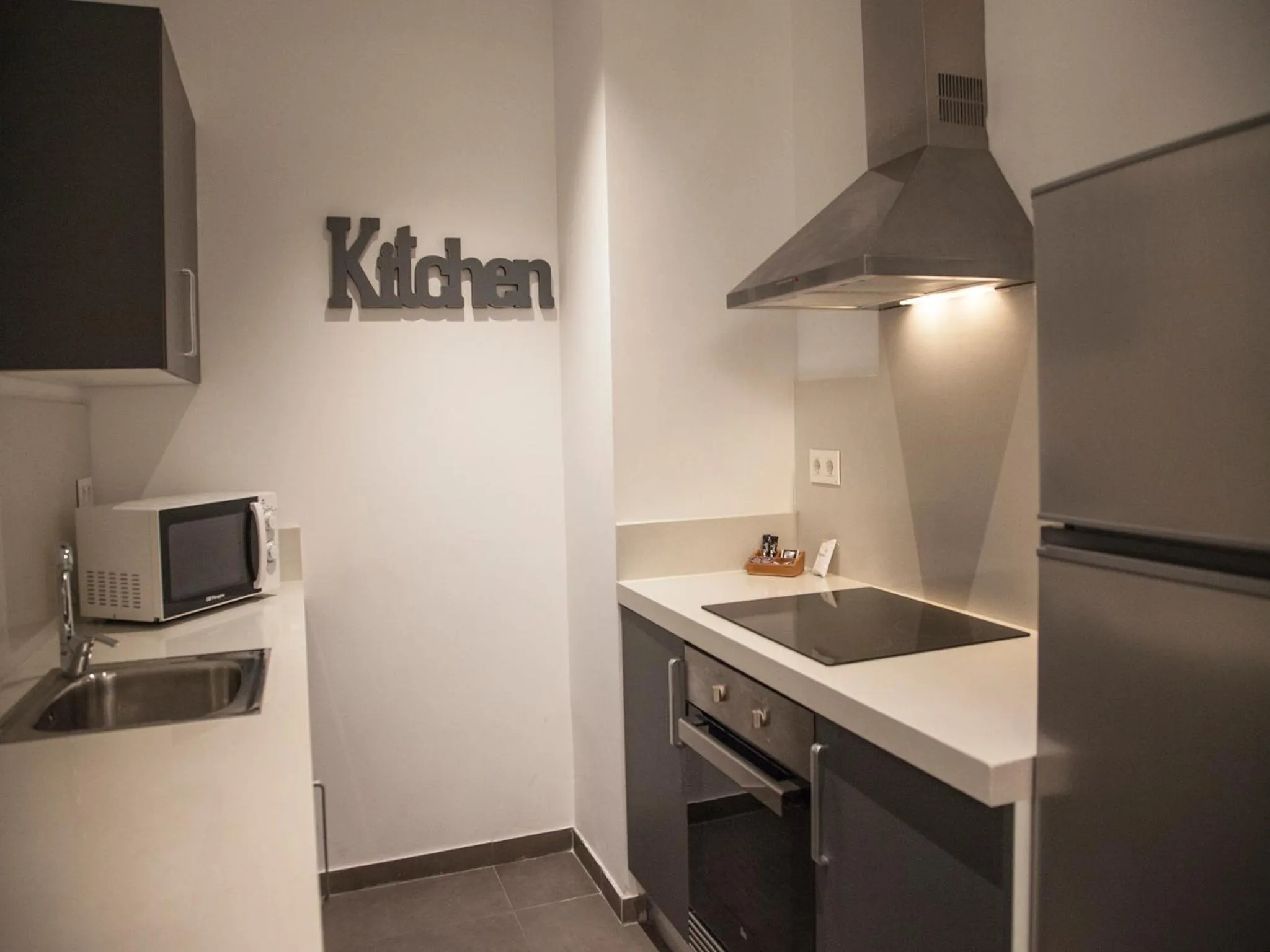Kitchen or kitchenette in Flats Friends Soho Suites