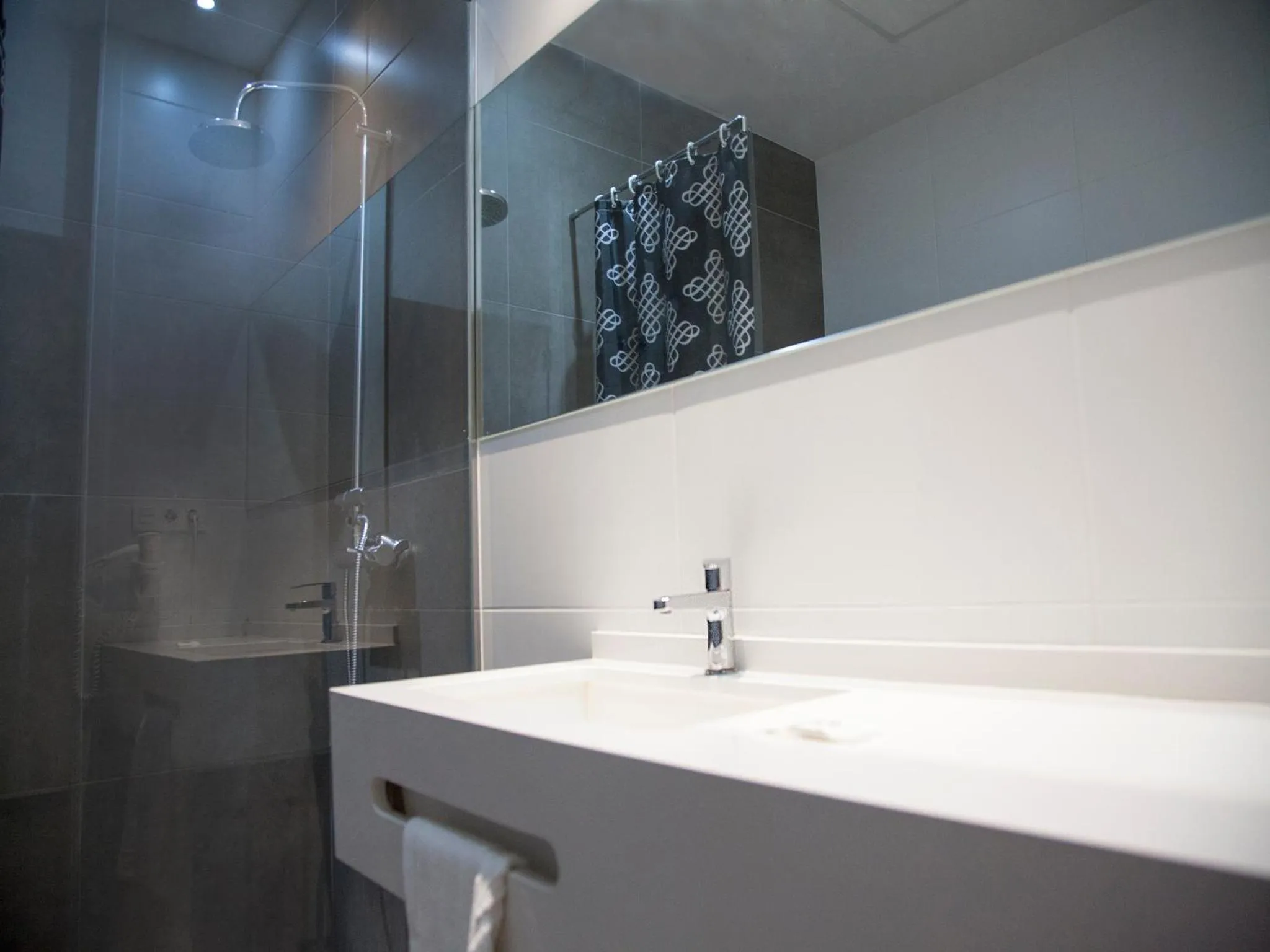 Bathroom in Flats Friends Soho Suites