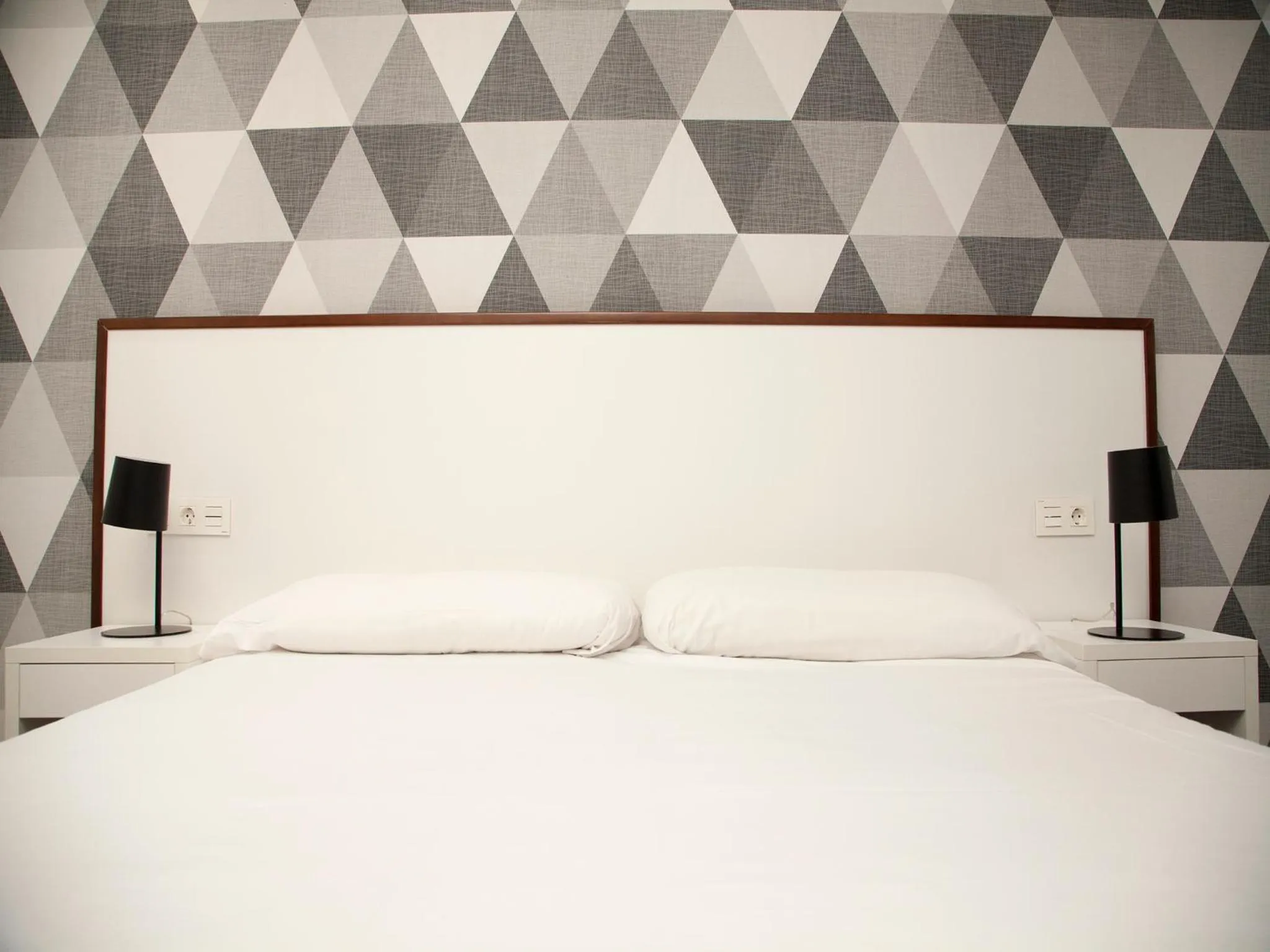 Bedroom, Bed in Flats Friends Soho Suites