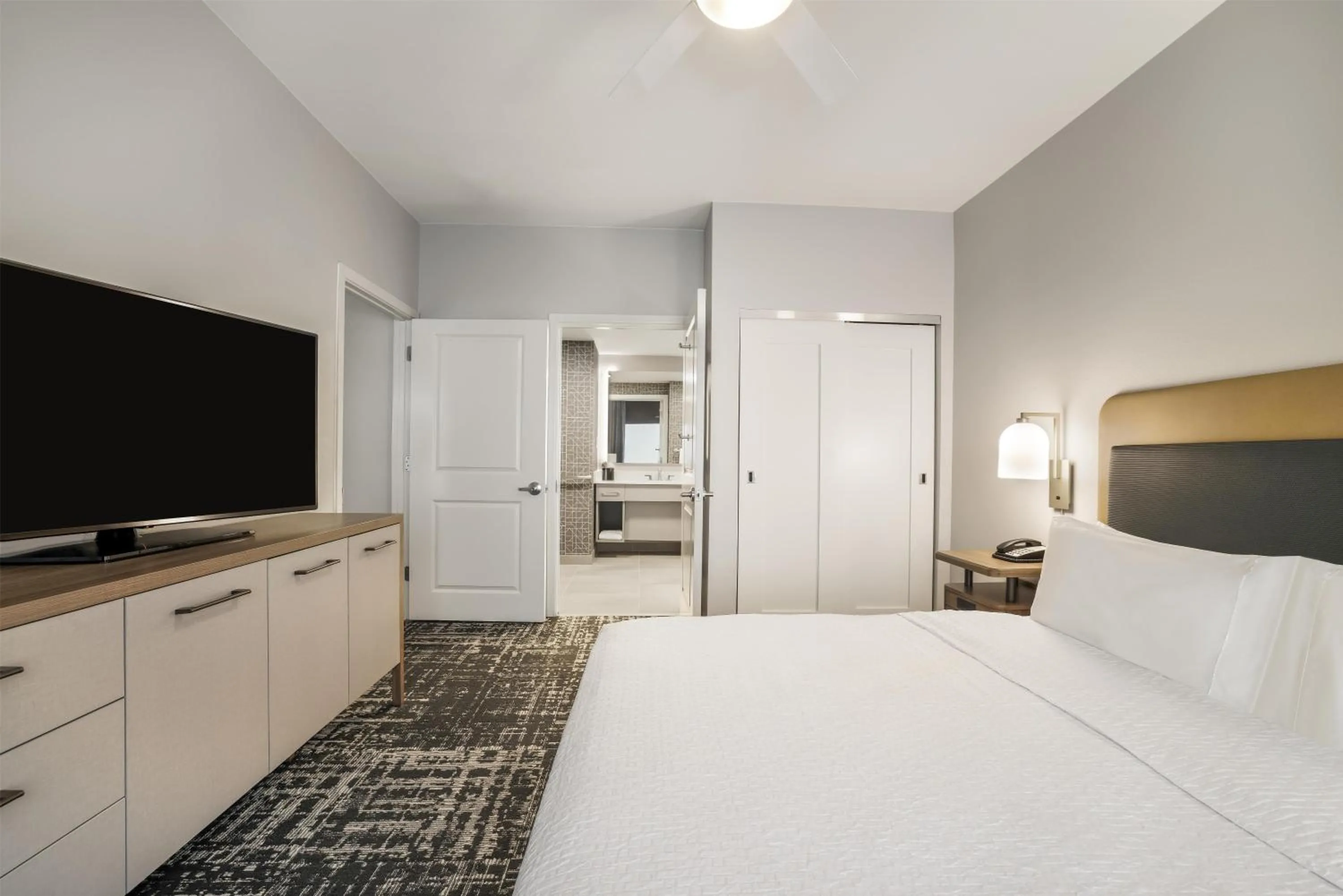 Bed in Homewood Suites Dallas-Frisco