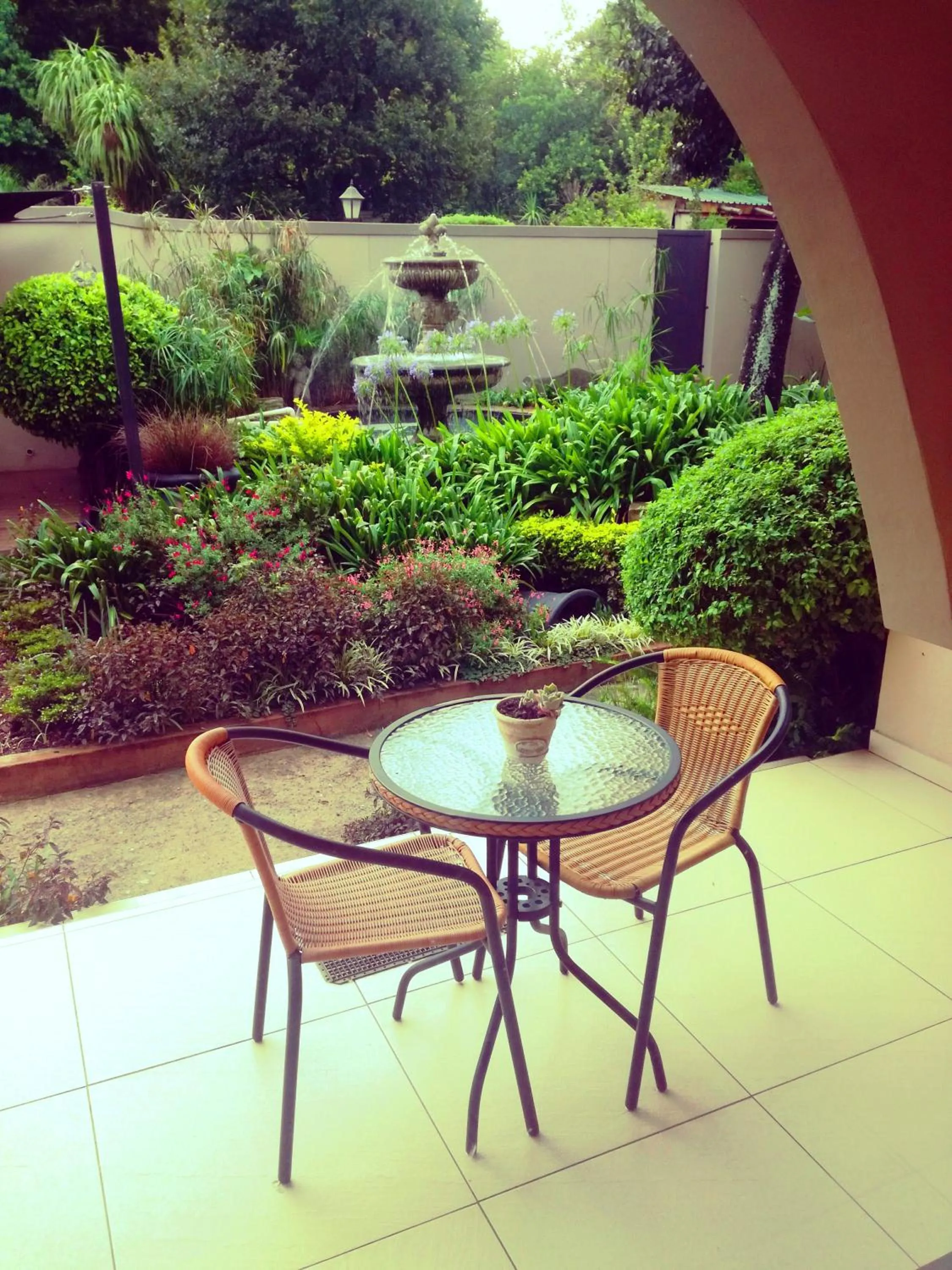 Garden in Dunton Guest House