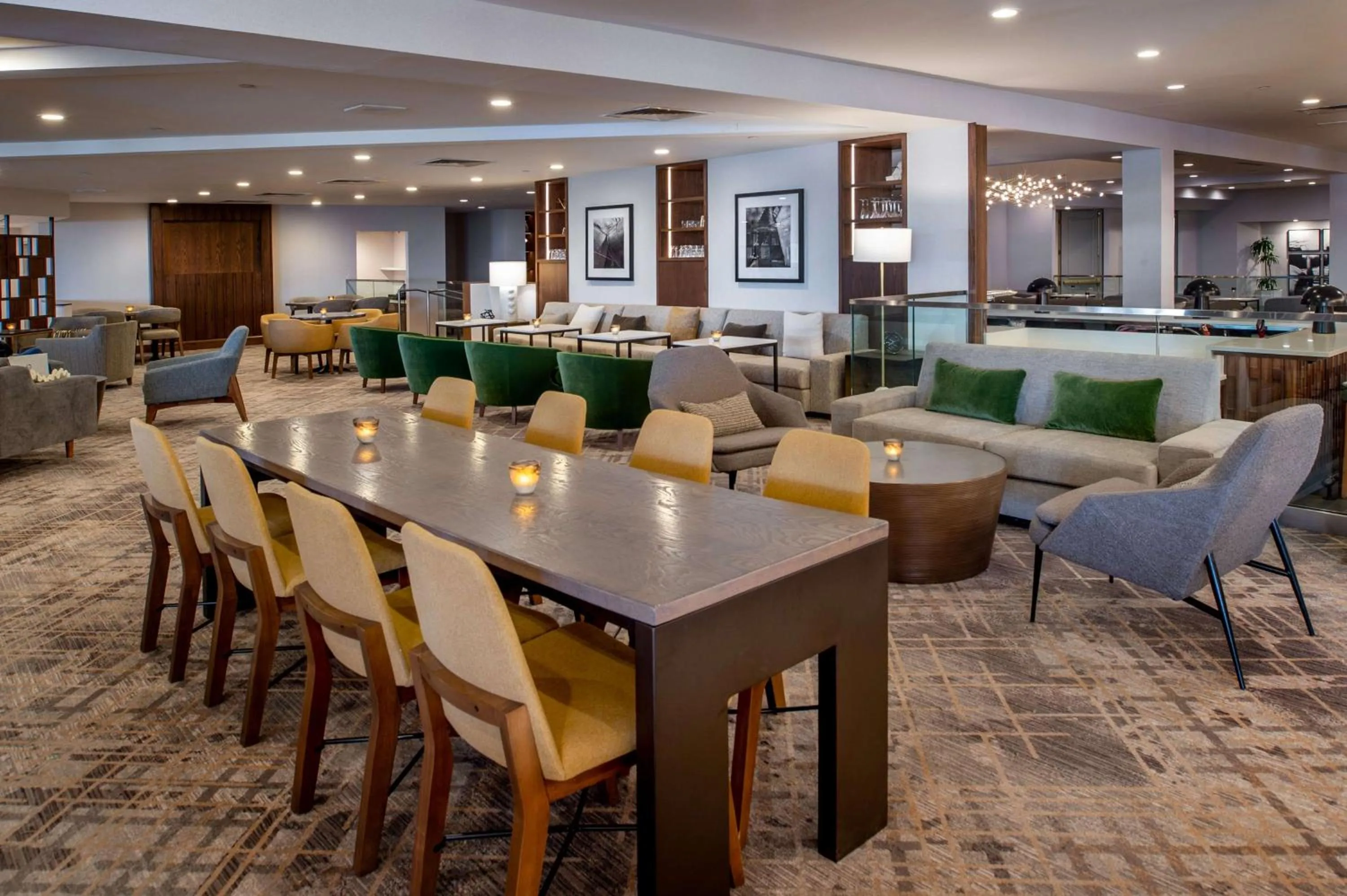 Lobby or reception in Hilton St. Louis Airport