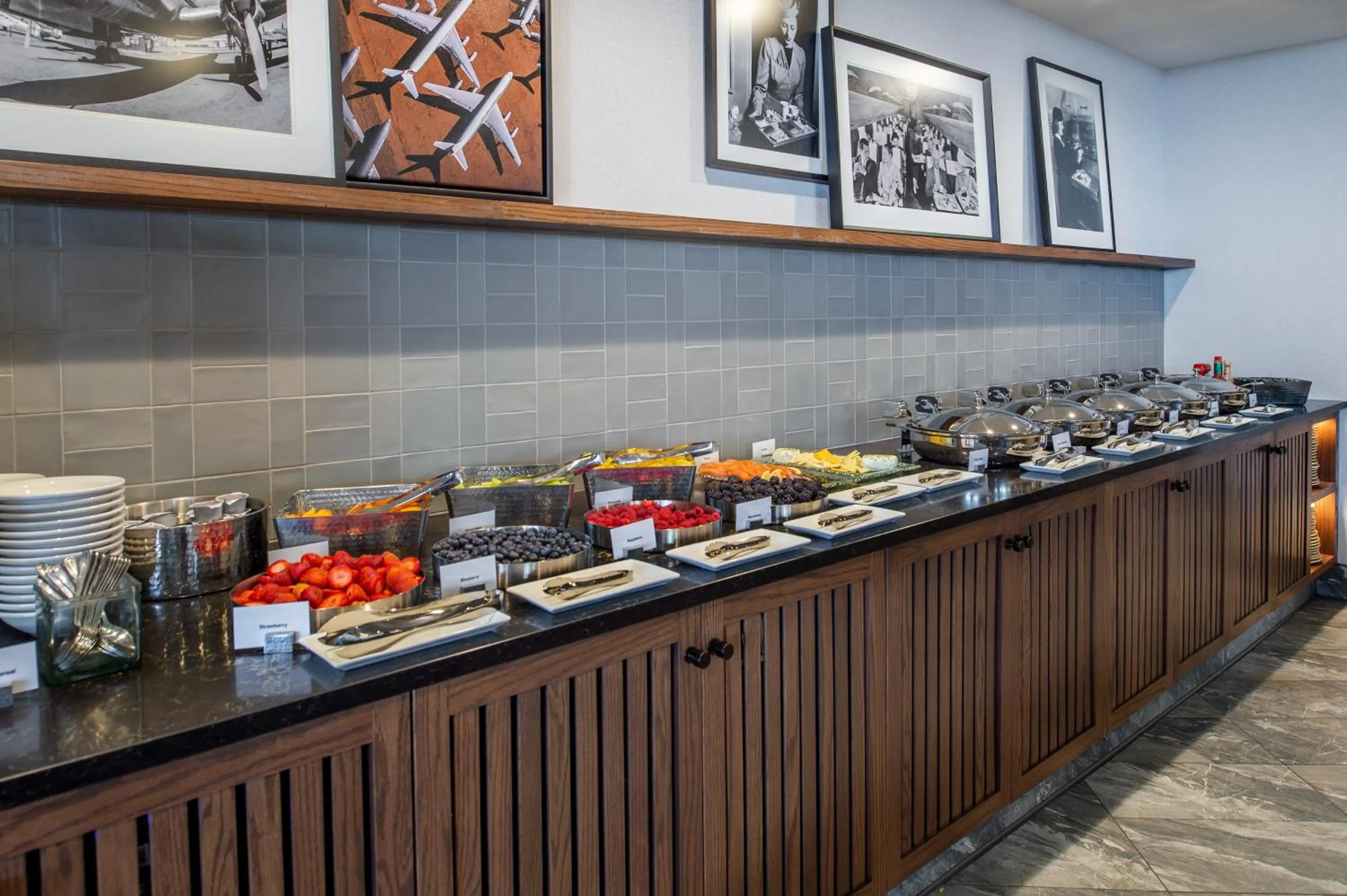 Breakfast in Hilton St. Louis Airport