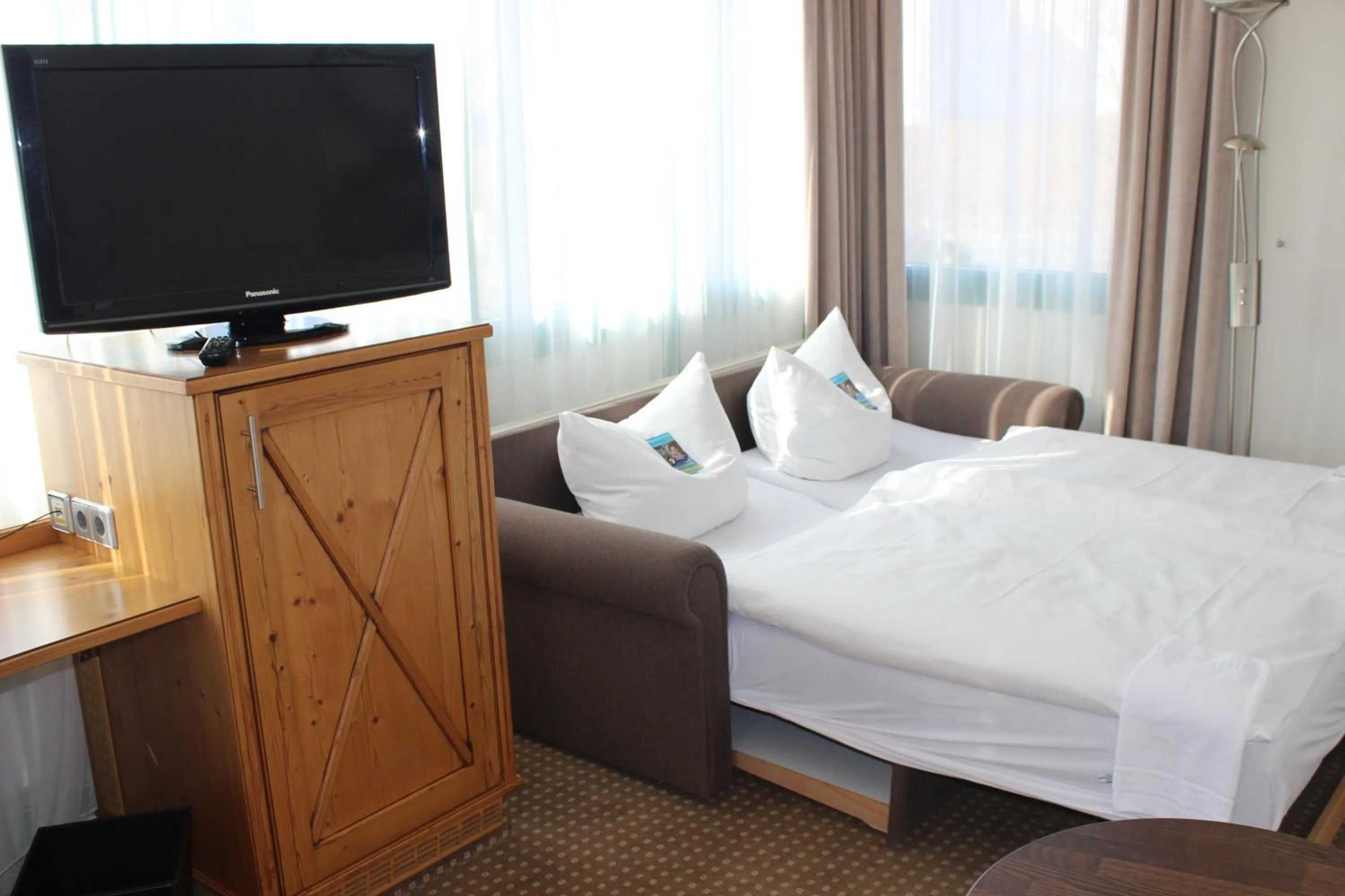 Photo of the whole room, Bed in Hotel Landhaus Feckl