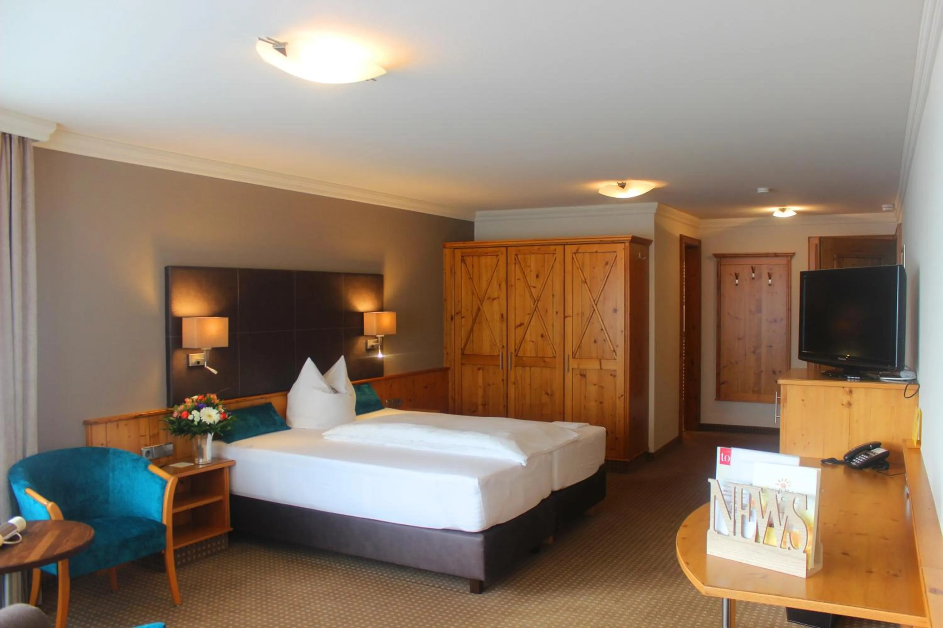 Photo of the whole room, Bed in Hotel Landhaus Feckl