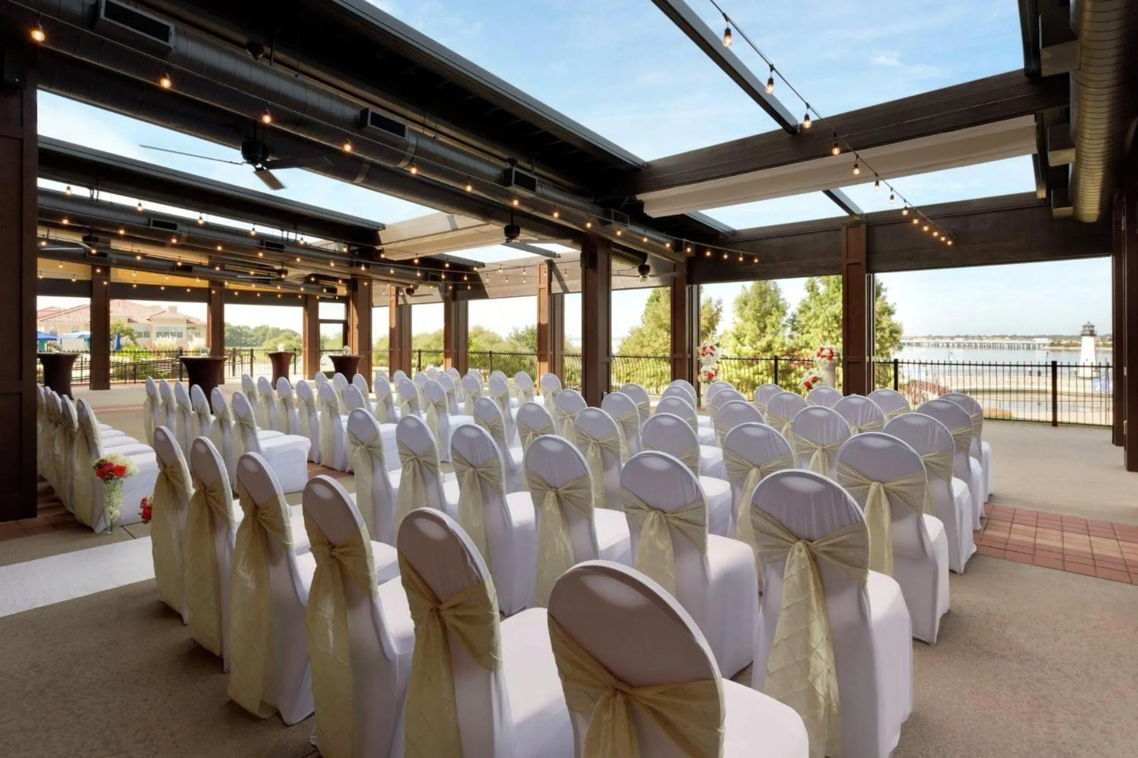 Property building in Hilton Dallas/Rockwall Lakefront Hotel