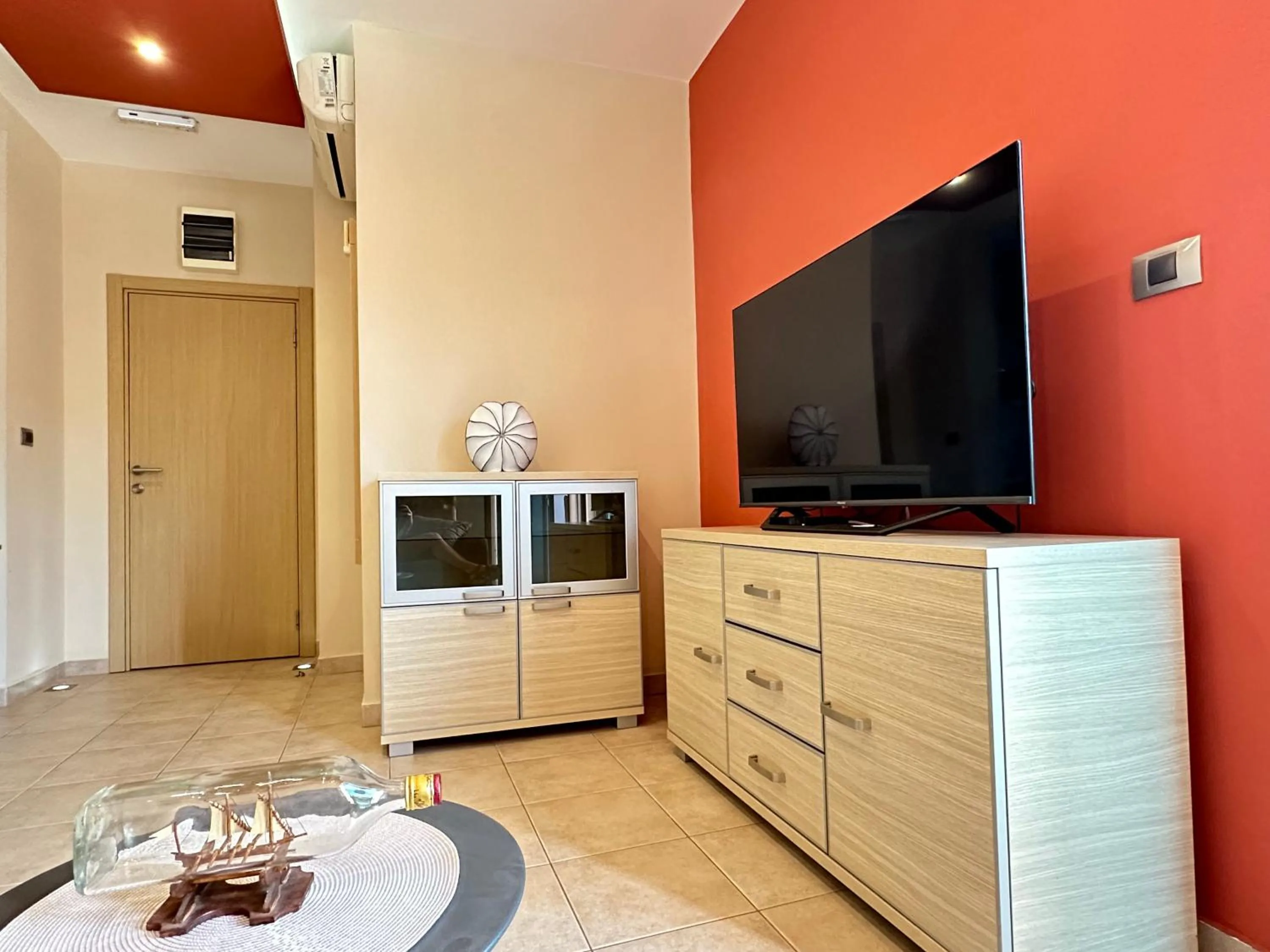 TV and multimedia in Vila Jadranka Apartments