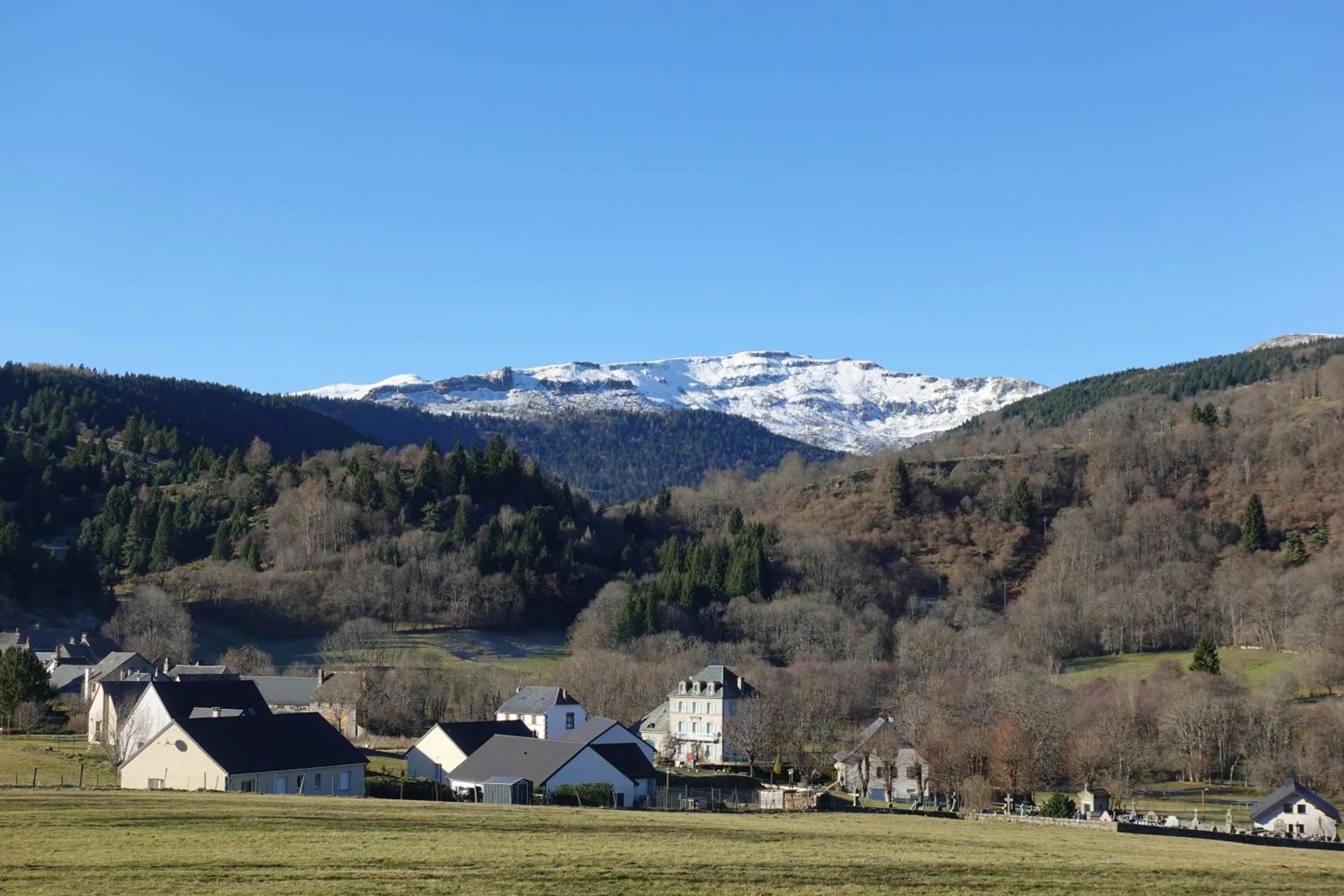 Hôtel Restaurant du Plomb du Cantal