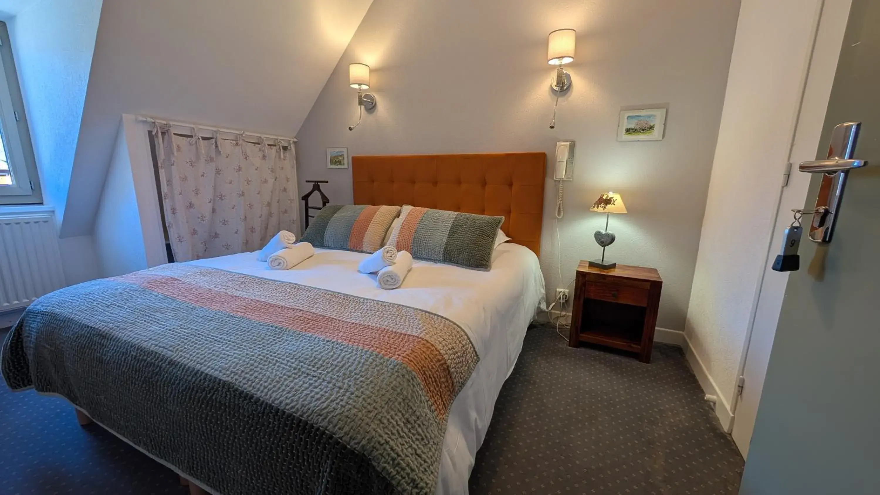 Double Room in Hôtel Restaurant du Plomb du Cantal Double Room in Hôtel Restaurant du Plomb du Cantal